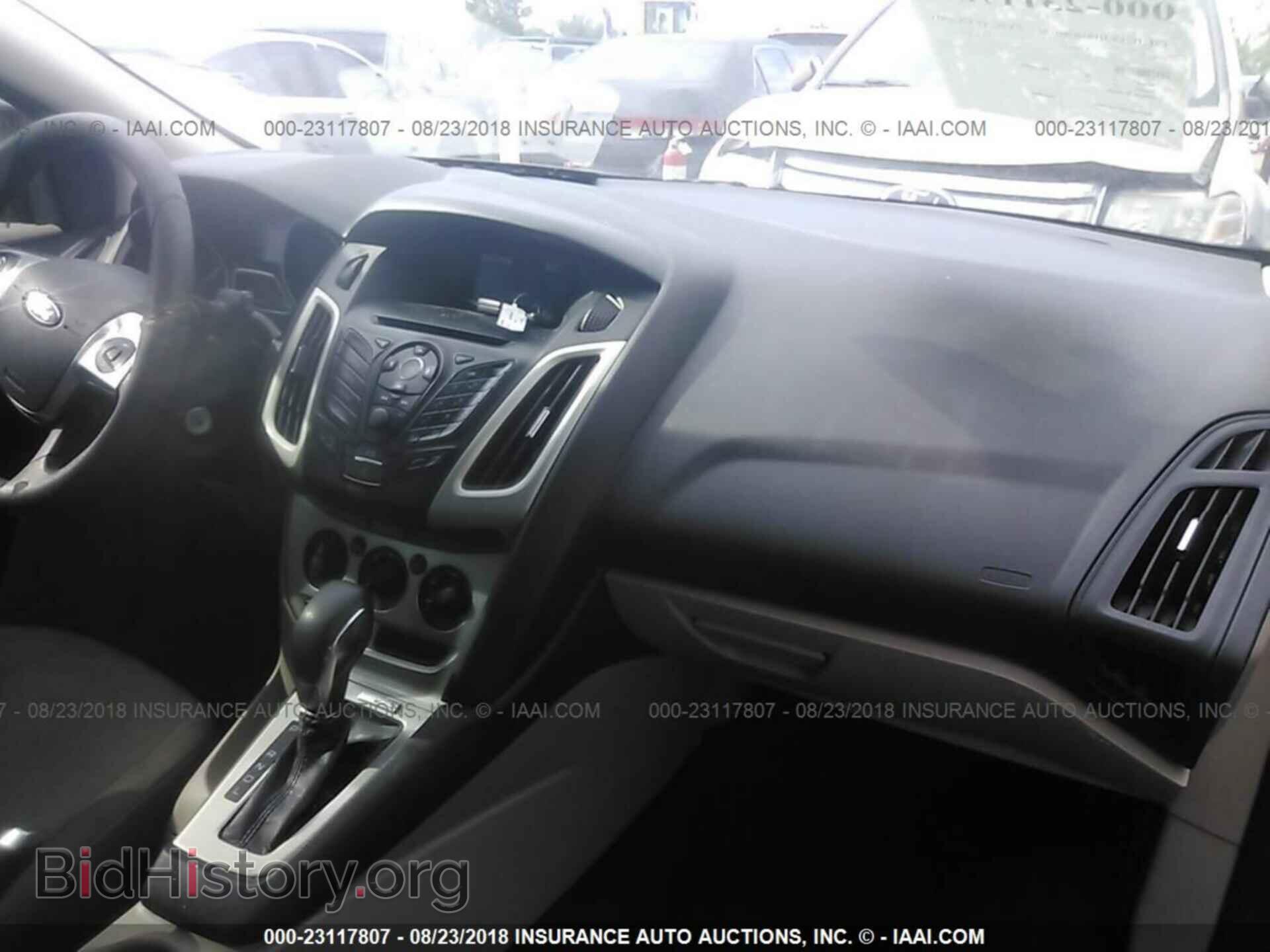 2014 Ford Focus - VIN: 1FADP3K2XEL229472 - Photo 5
