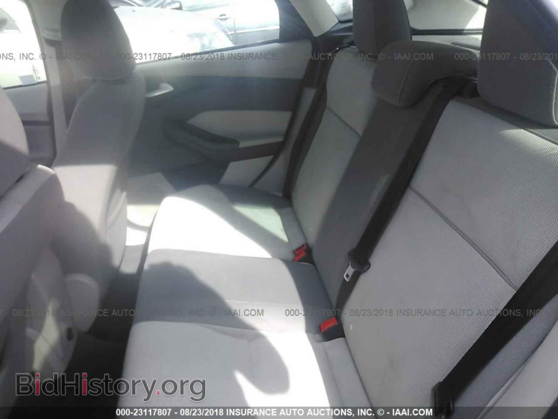 2014 Ford Focus - VIN: 1FADP3K2XEL229472 - Photo 8