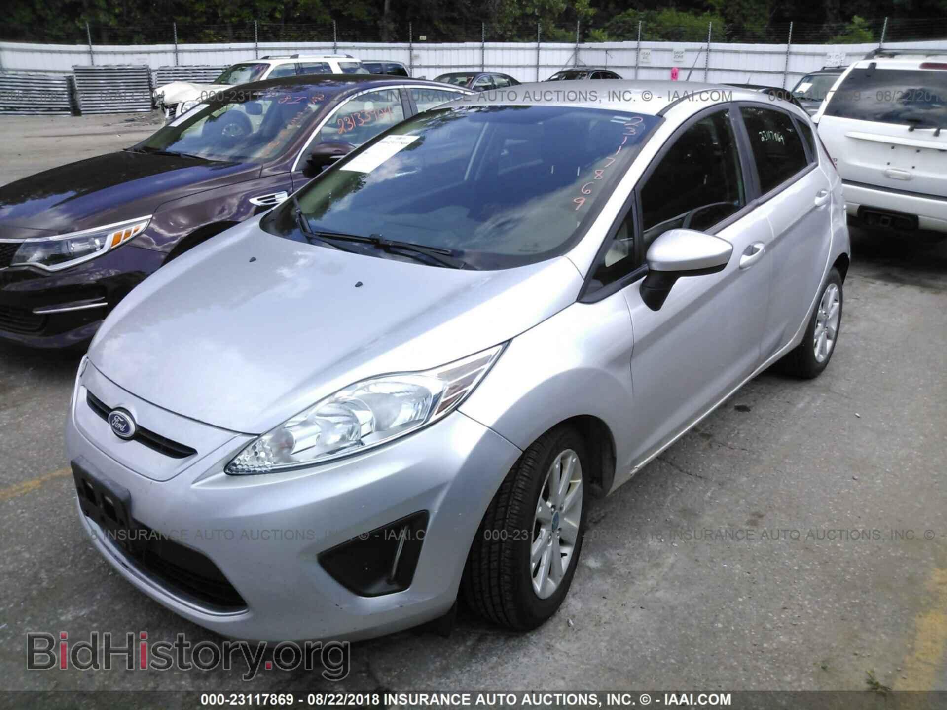 2011 Ford Fiesta - VIN: 3FADP4EJ3BM145139 - Фото 2