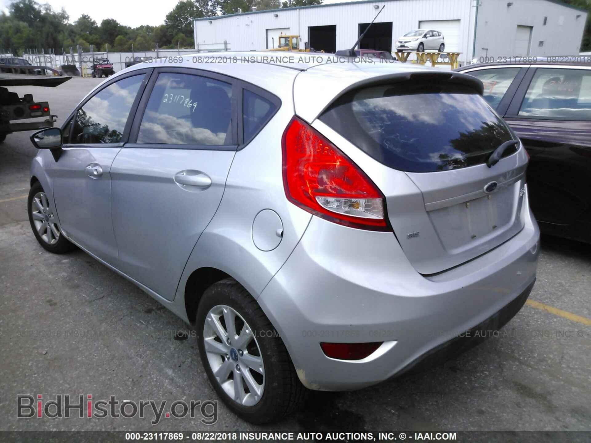 2011 Ford Fiesta - VIN: 3FADP4EJ3BM145139 - Фото 3