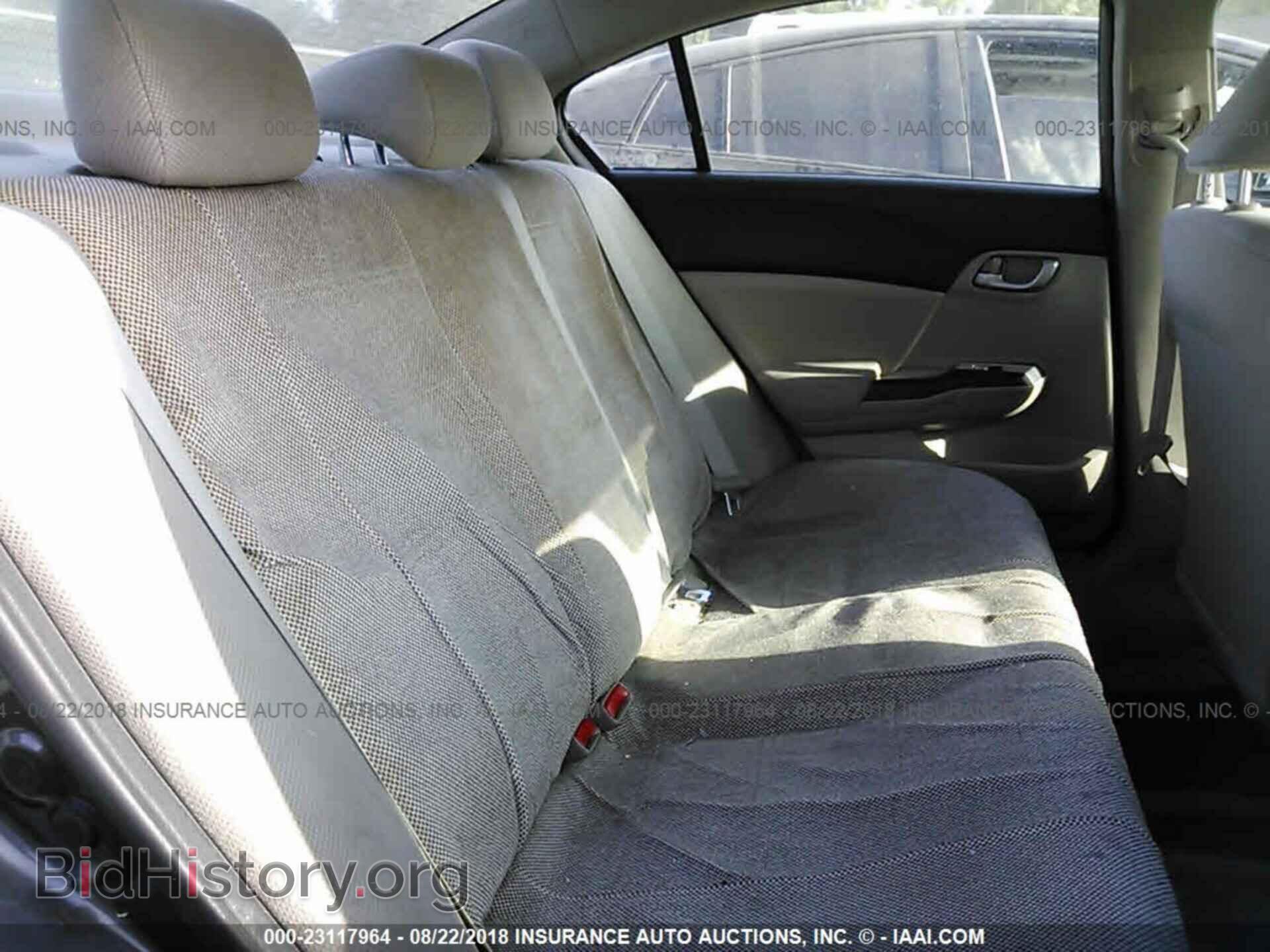 2012 Honda Civic - VIN: 19XFB2F56CE321815 - Photo 8
