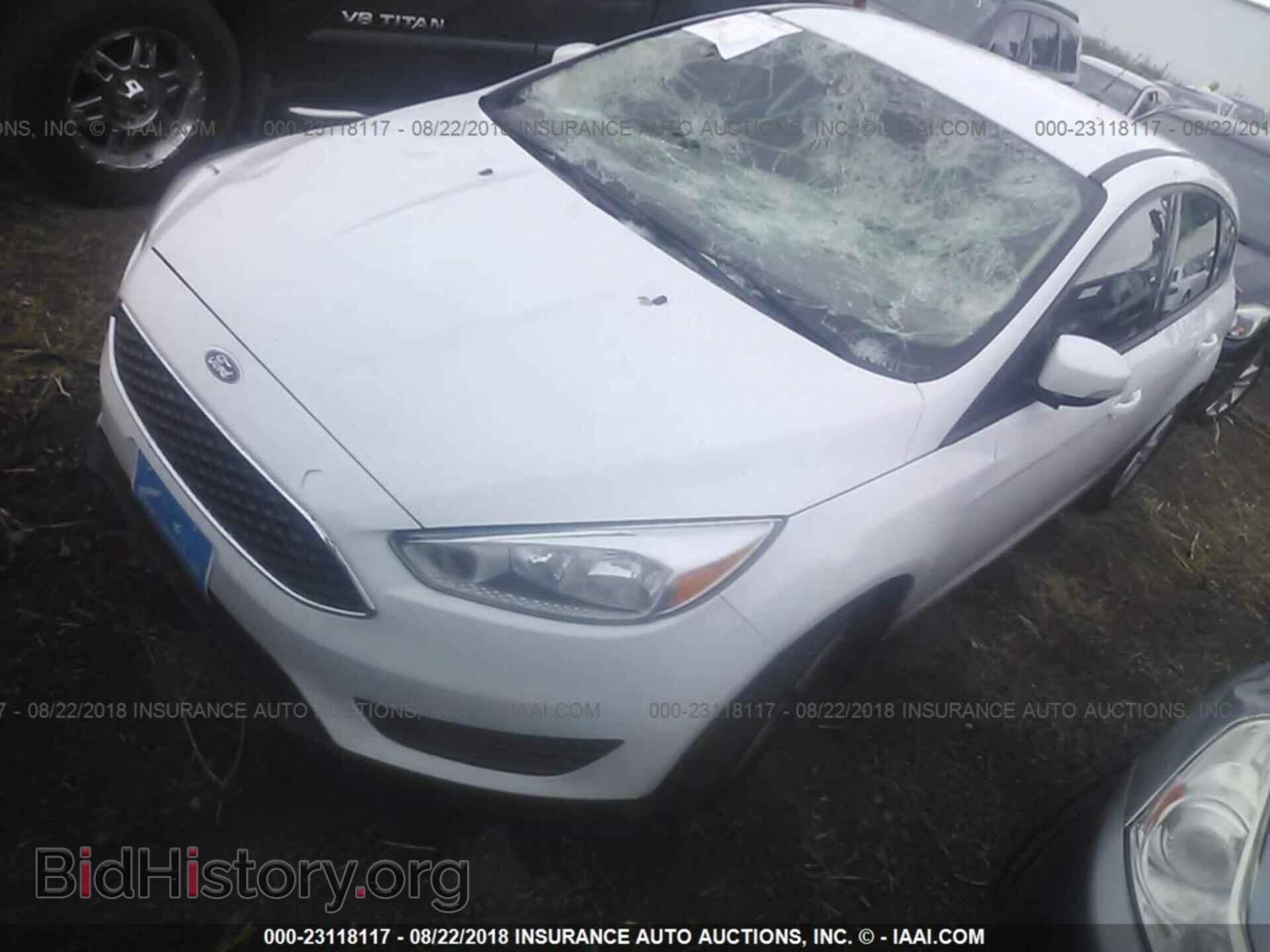 2015 Ford Focus - VIN: 1FADP3K22FL217284 - Photo 2