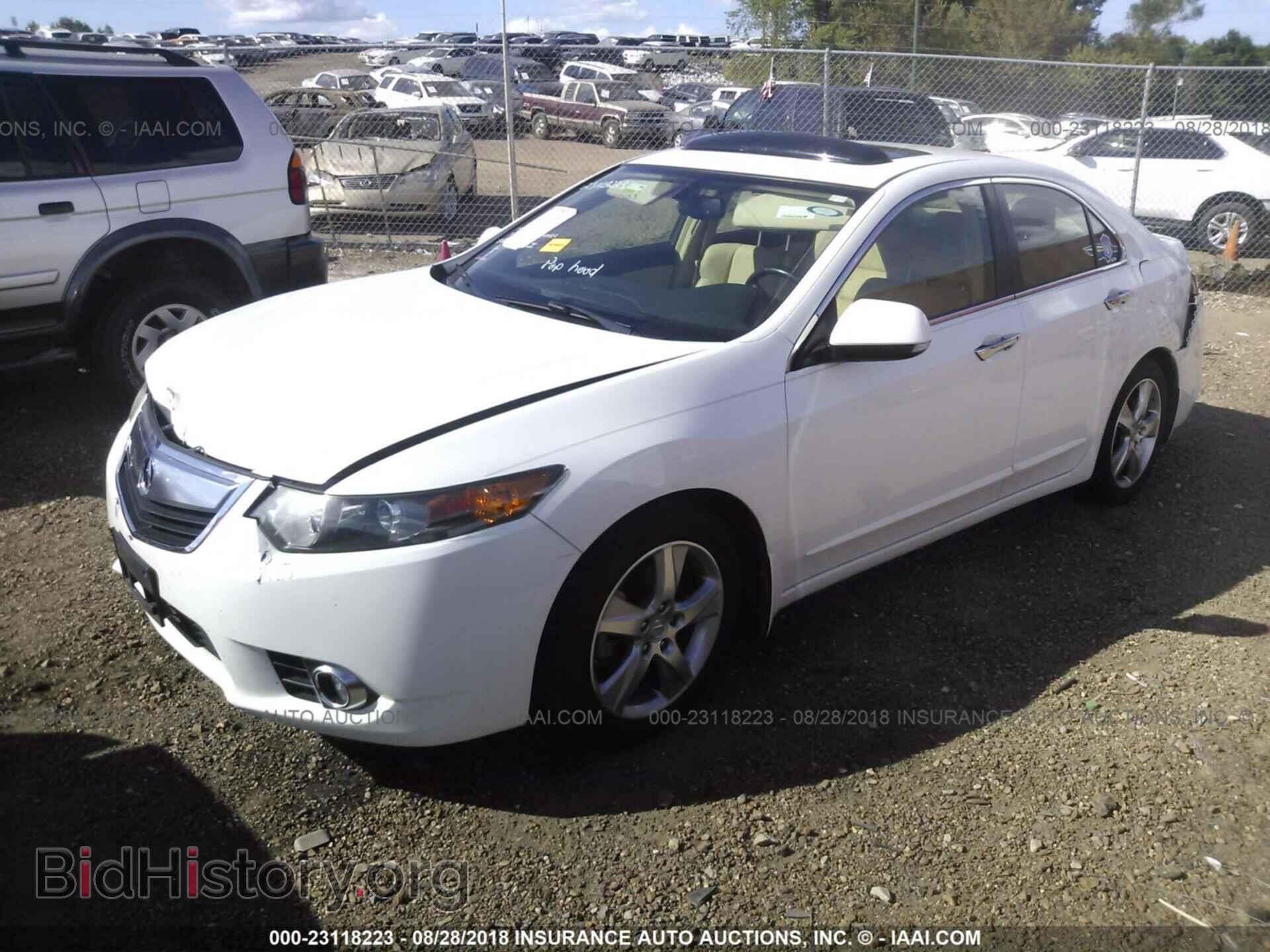 2014 Acura Tsx - VIN: JH4CU2F41EC001332 - Фото 2