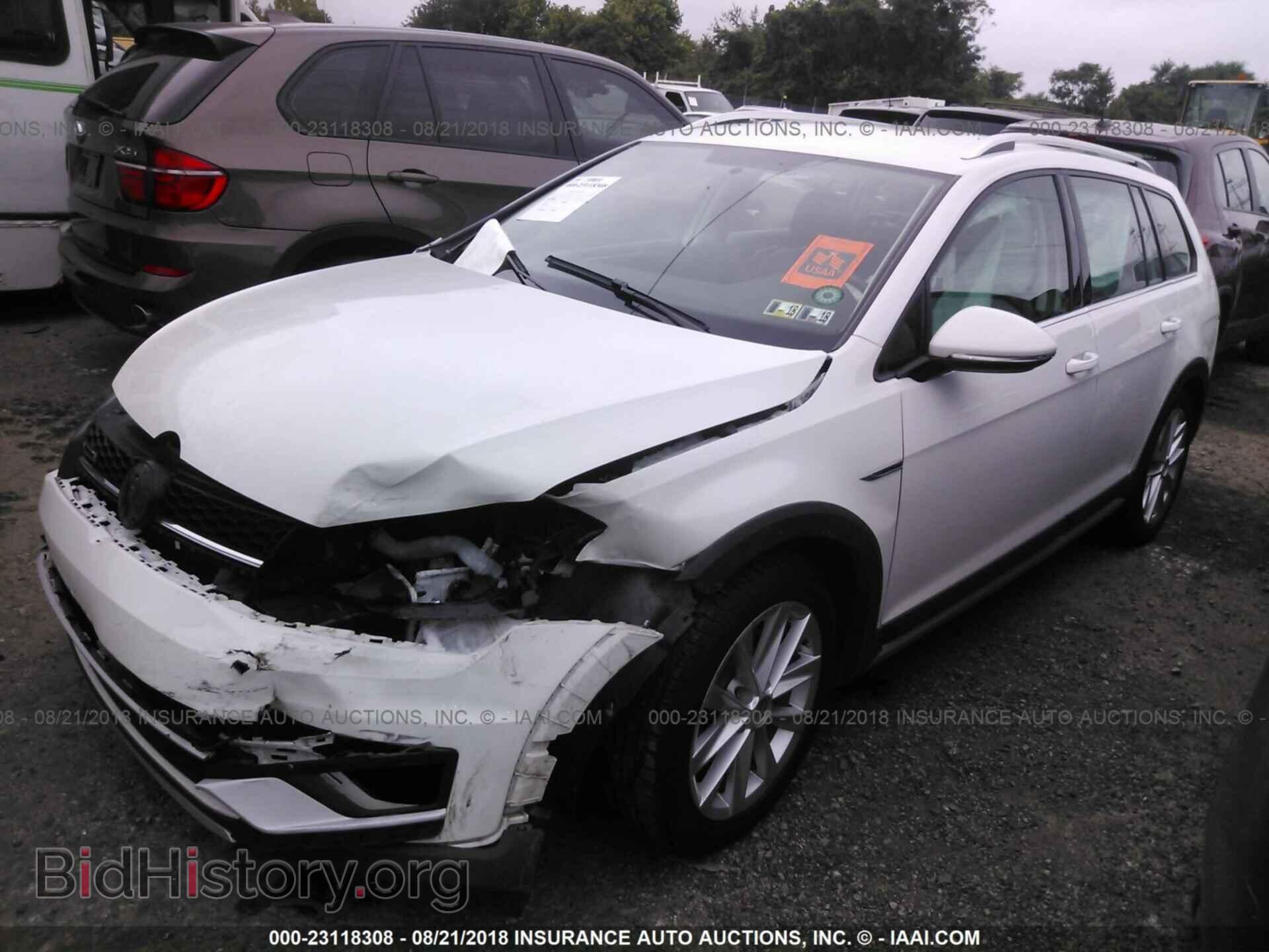 2017 Volkswagen Golf - VIN: 3VWM17AU1HM537474 - Фото 2