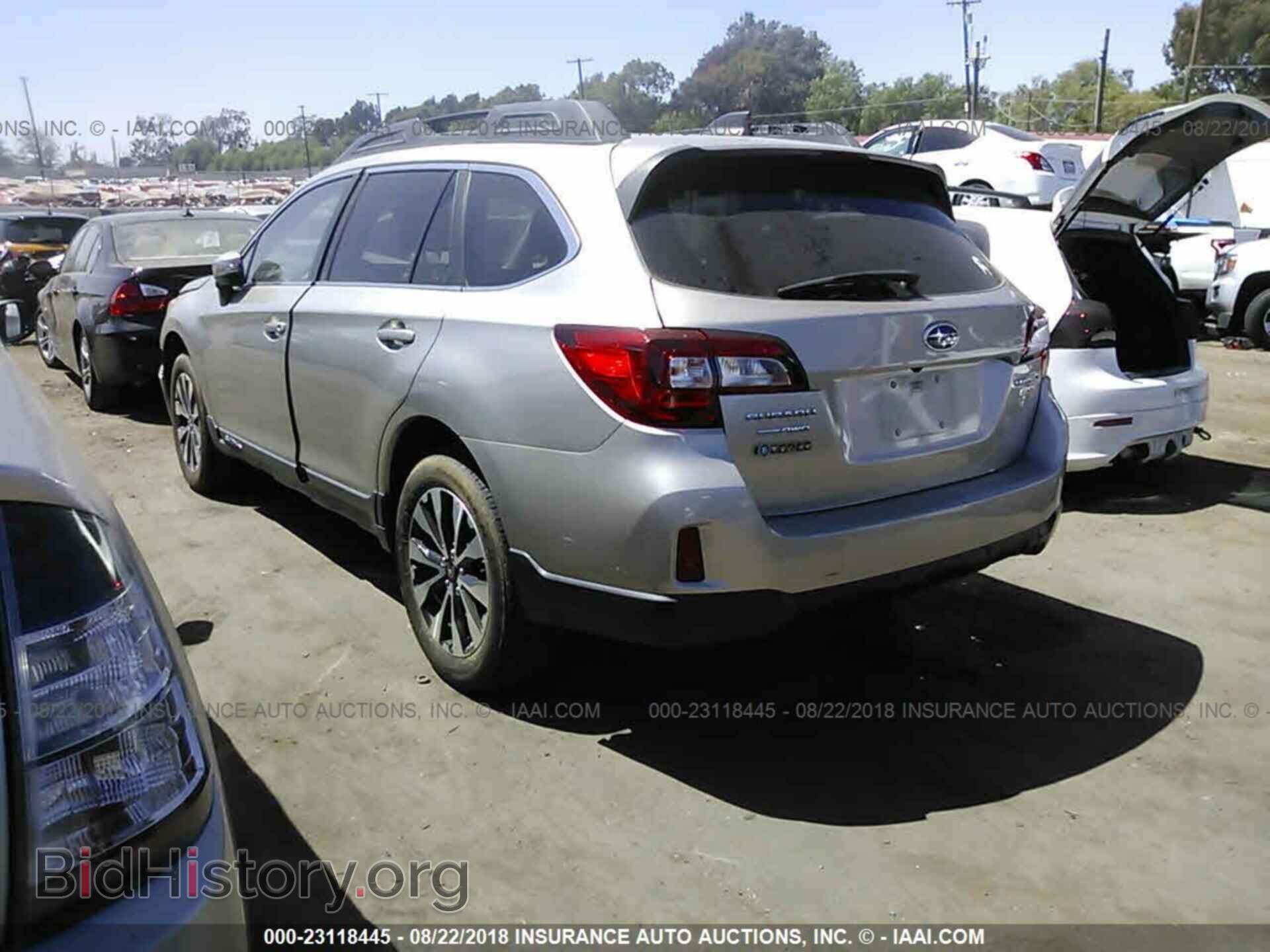 2017 Subaru Outback - VIN: 4S4BSANC7H3282607 - Photo 3