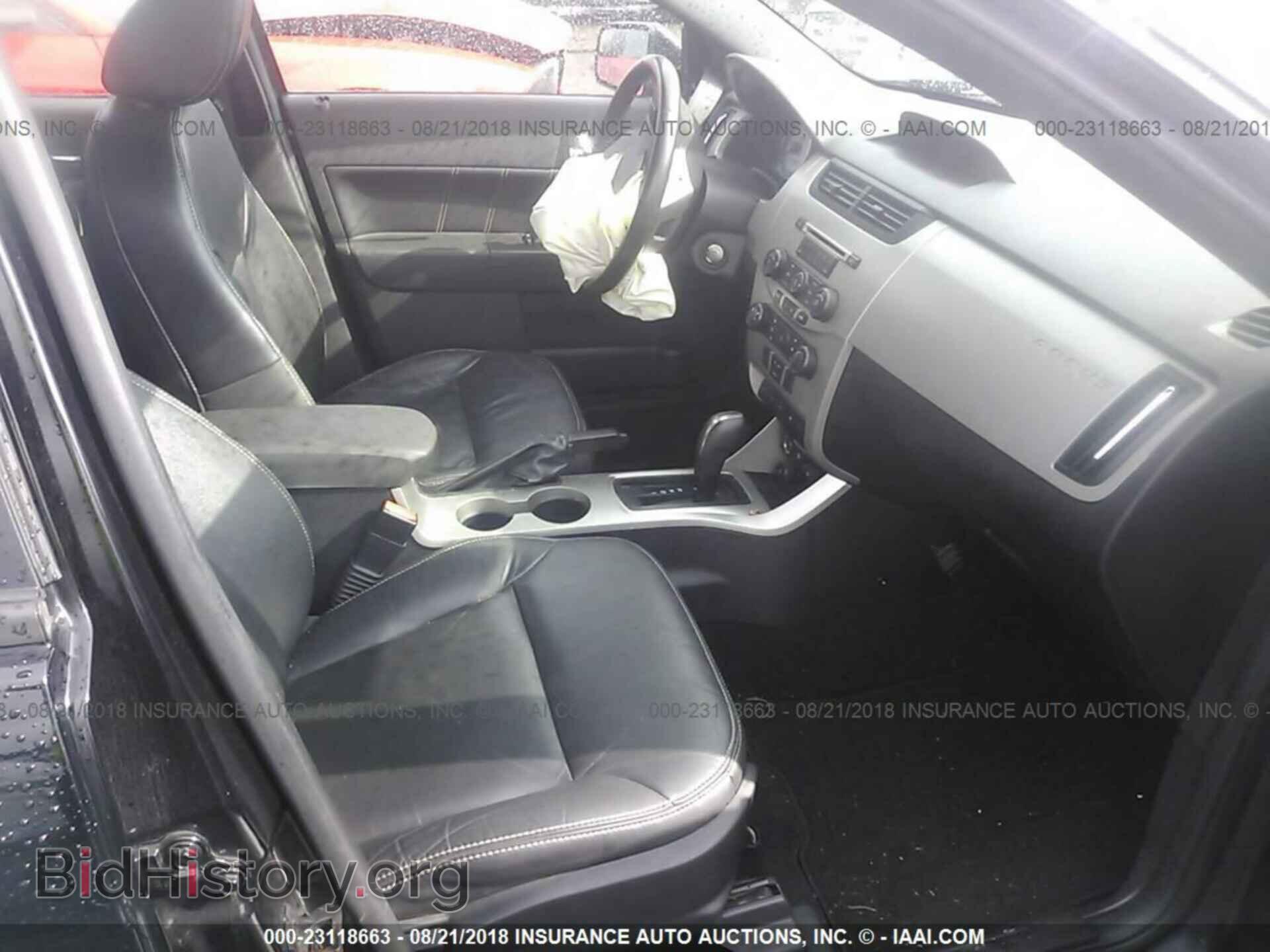 2011 Ford Focus - VIN: 1FAHP3GN7BW144250 - Фото 5
