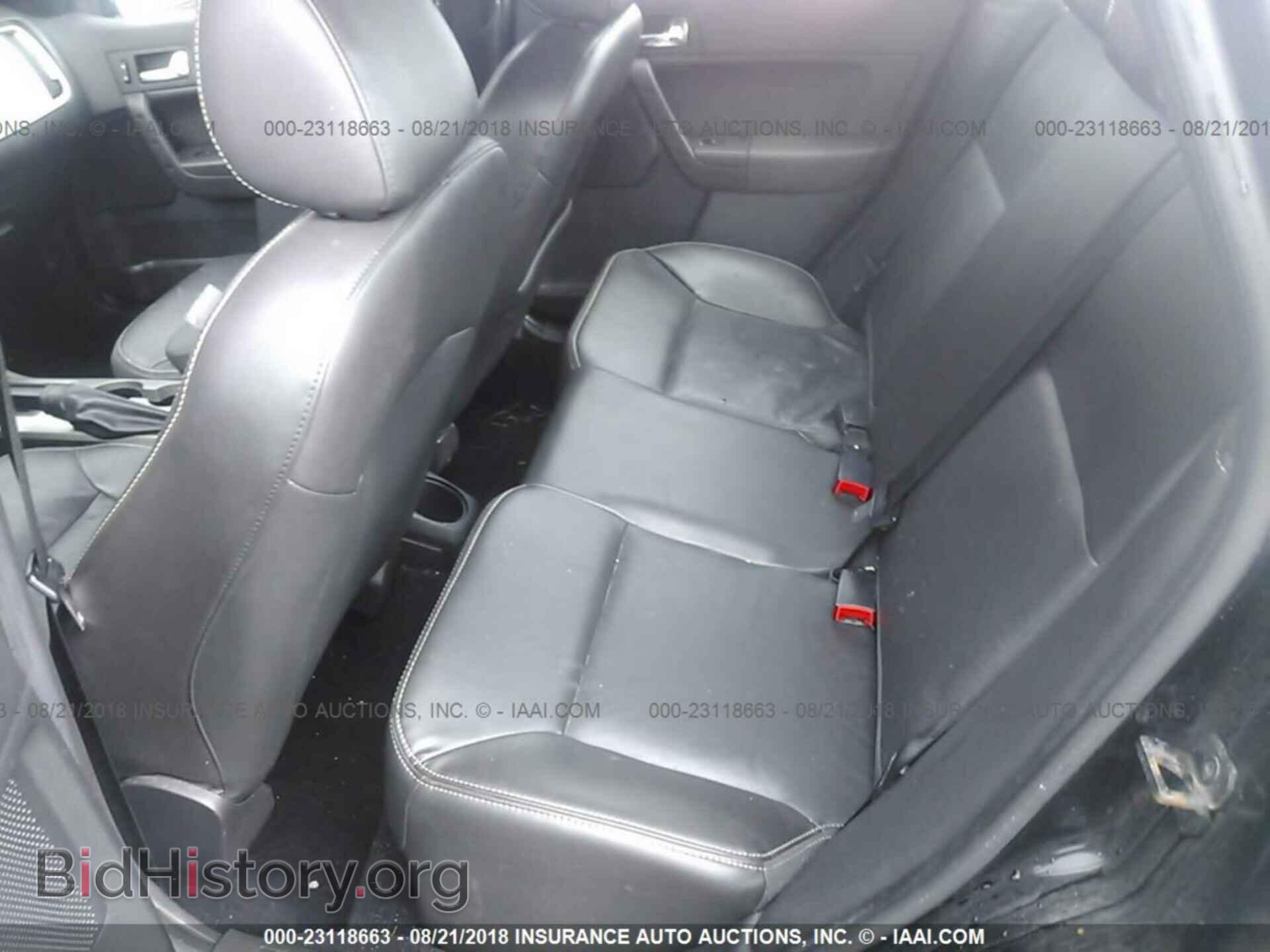 2011 Ford Focus - VIN: 1FAHP3GN7BW144250 - Фото 8