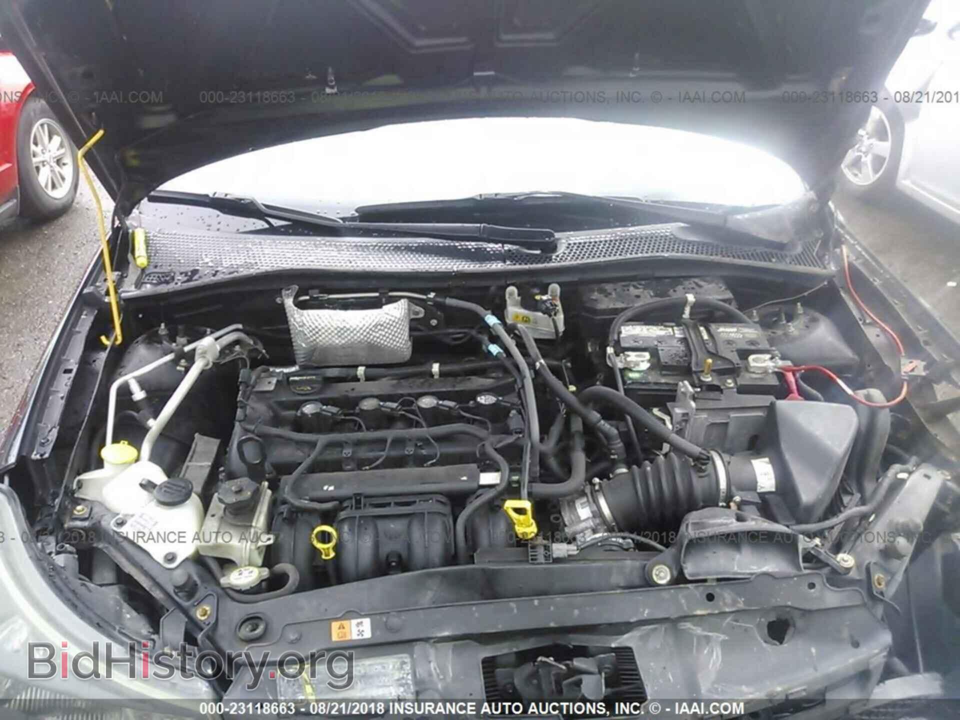 2011 Ford Focus - VIN: 1FAHP3GN7BW144250 - Фото 10