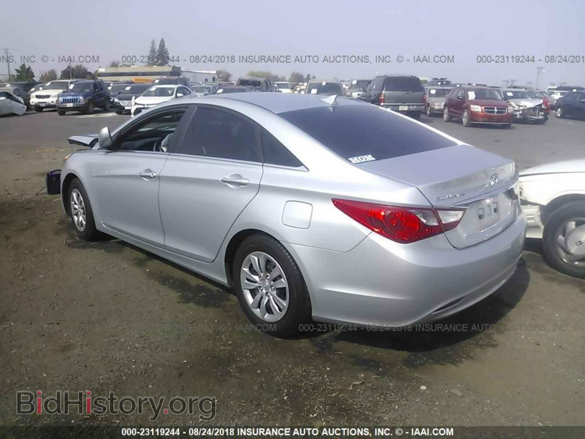 2012 Hyundai Sonata - VIN: 5NPEB4AC1CH427582 - Фото 3