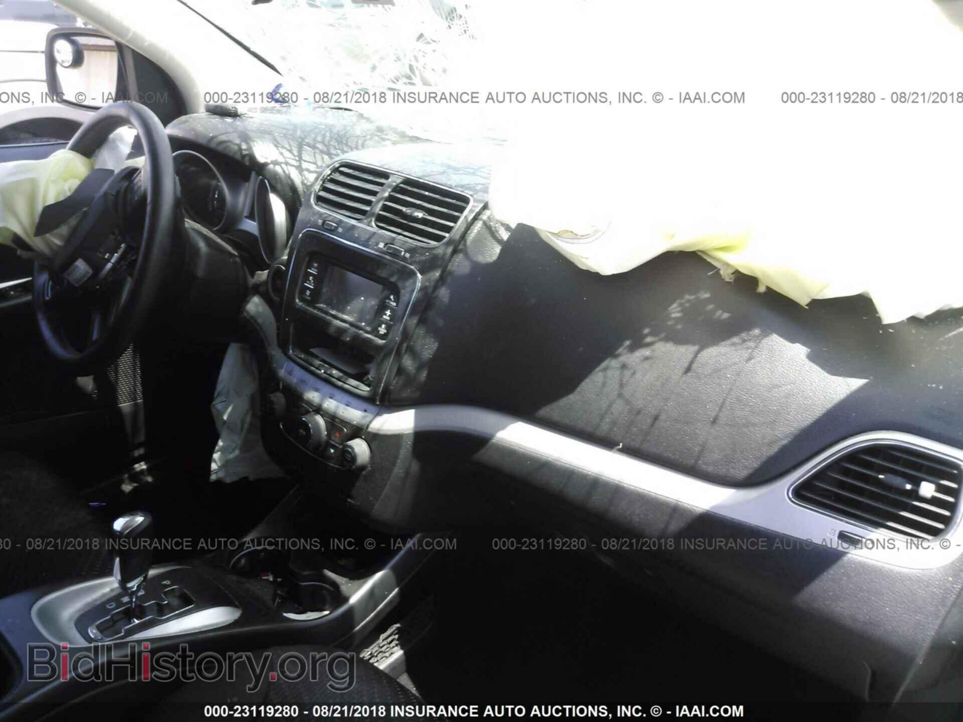2015 Dodge Journey - VIN: 3C4PDCBG3FT551937 - Photo 5