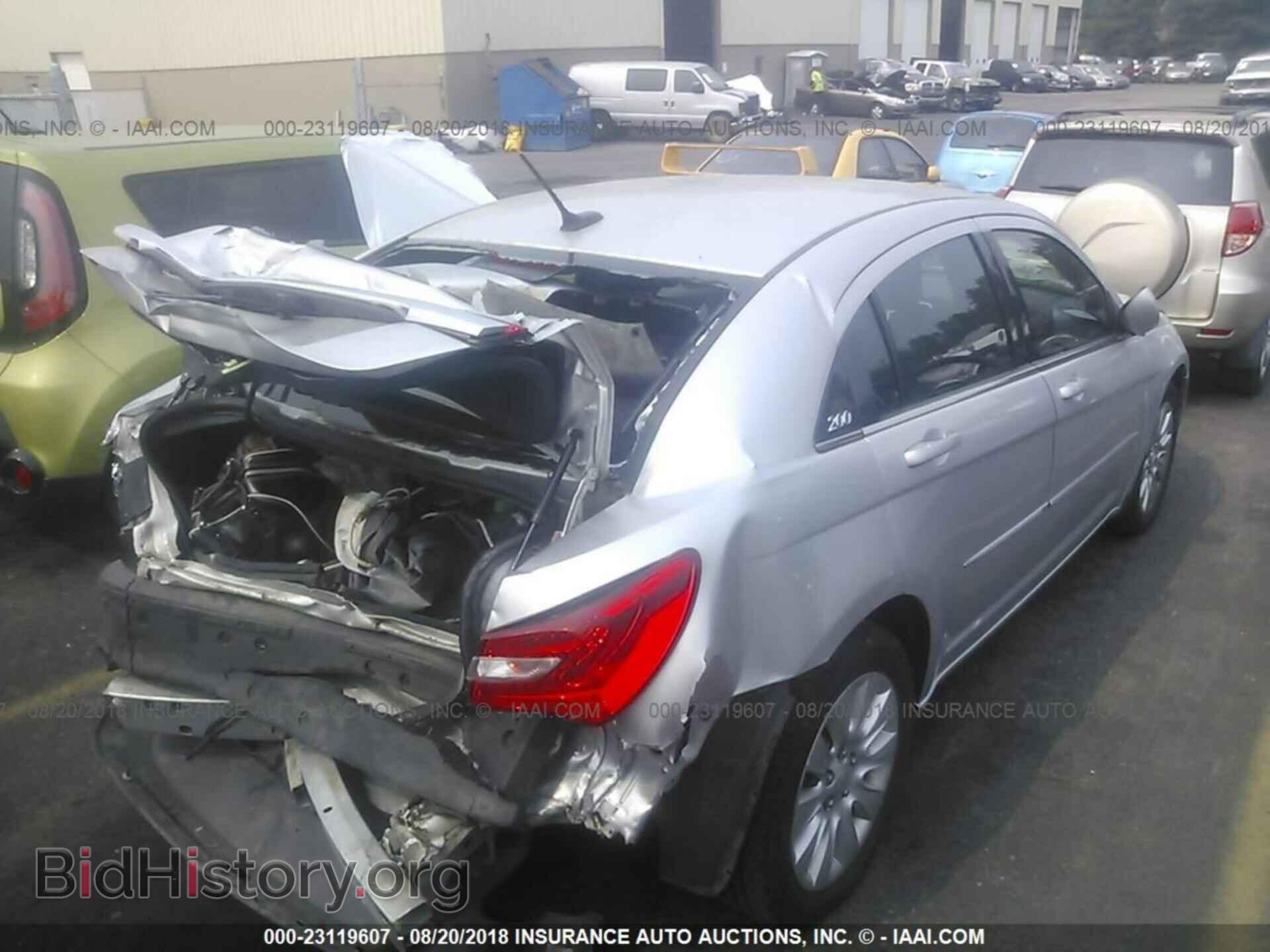 2012 Chrysler 200 - VIN: 1C3CCBAB6CN318149 - Фото 4