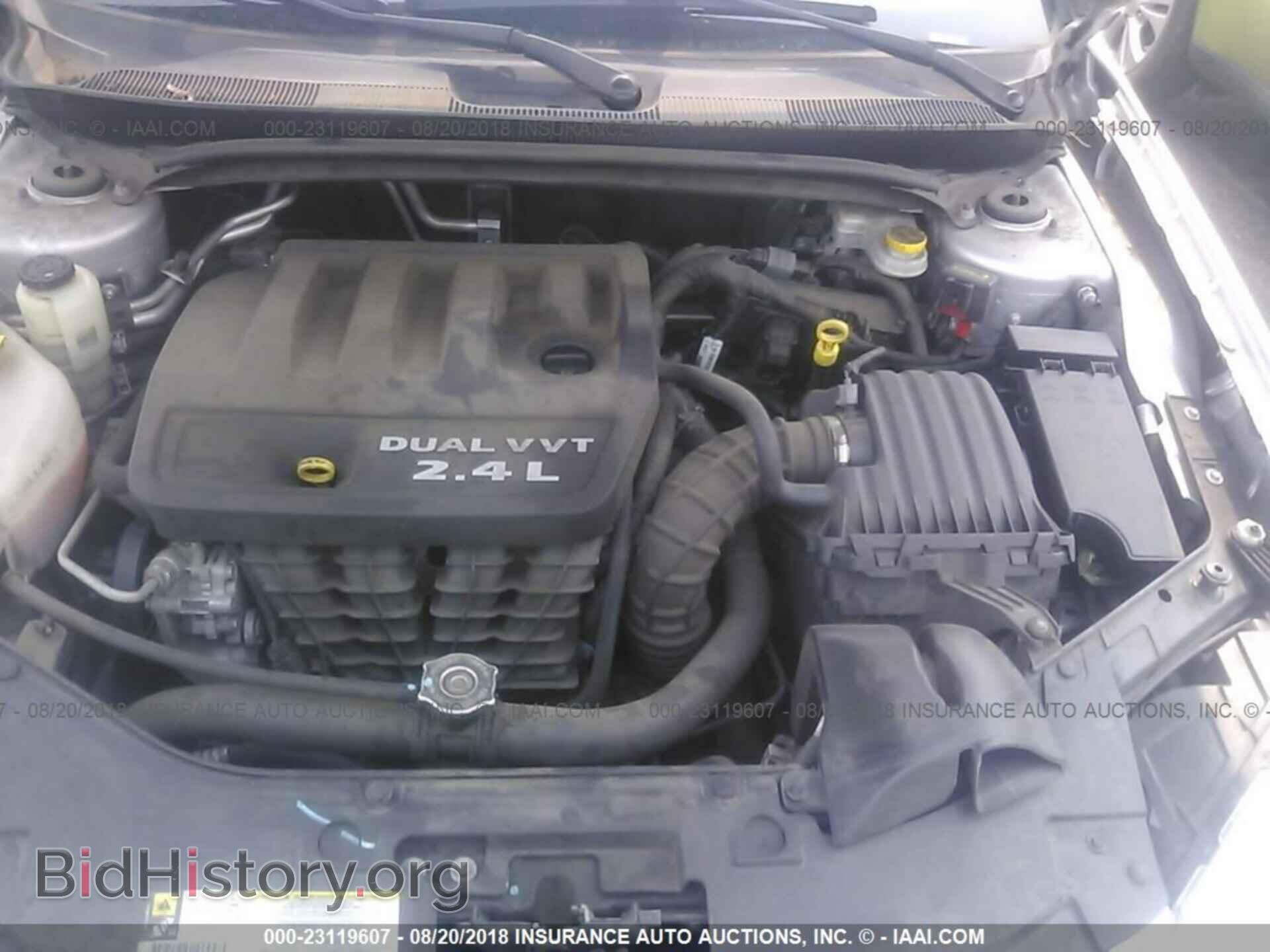 2012 Chrysler 200 - VIN: 1C3CCBAB6CN318149 - Фото 10