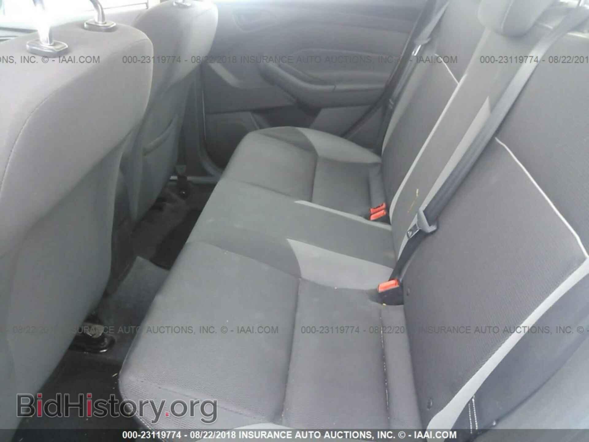 2012 Ford Focus - VIN: 1FAHP3F24CL184943 - Photo 8
