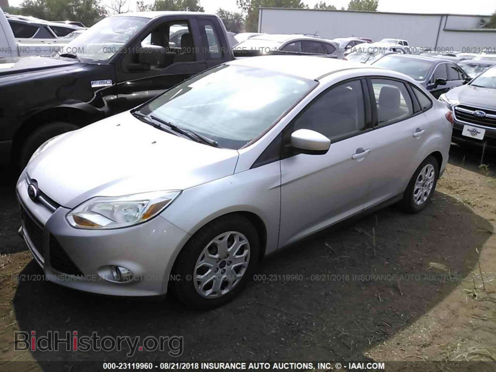 2012 Ford Focus - VIN: 1FAHP3F25CL424369 - Фото 2
