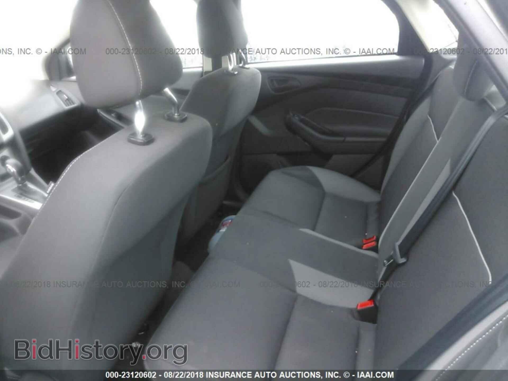 2012 Ford Focus - VIN: 1FAHP3F21CL230177 - Photo 8