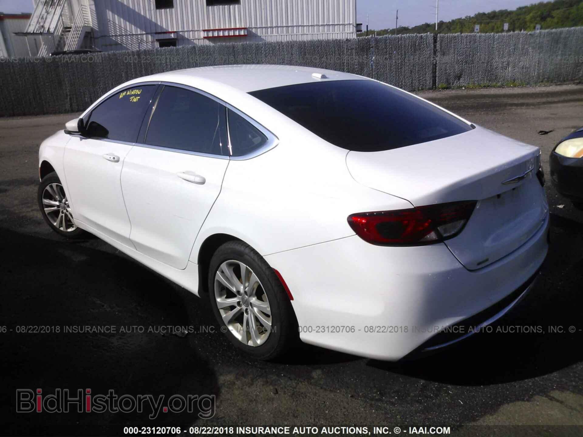2015 Chrysler 200 - VIN: 1C3CCCAB7FN617207 - Photo 3