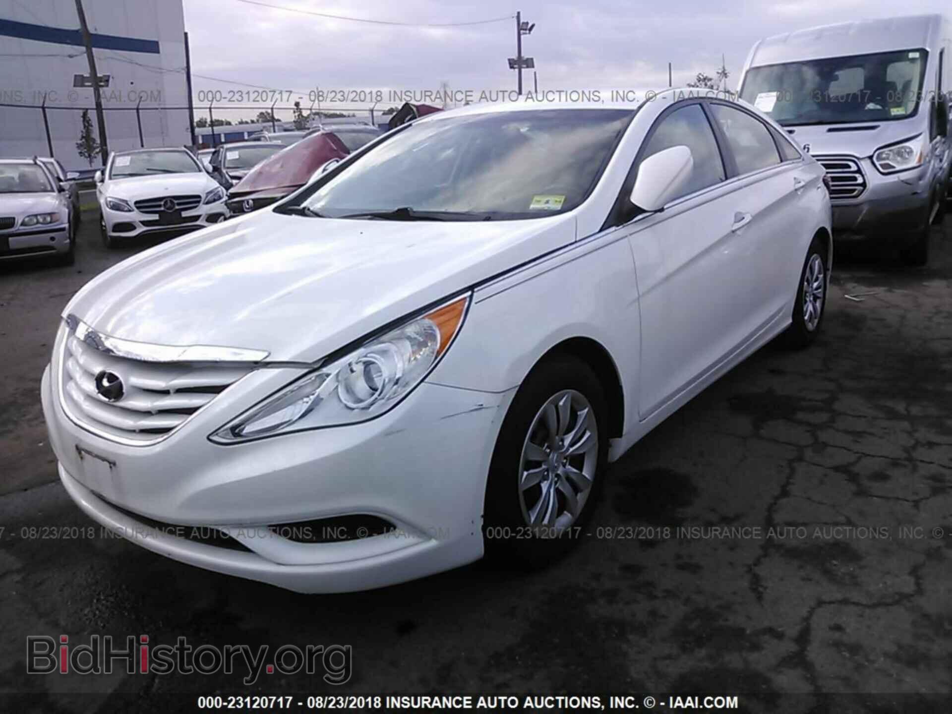 2012 Hyundai Sonata - VIN: 5NPEB4AC2CH343528 - Photo 2