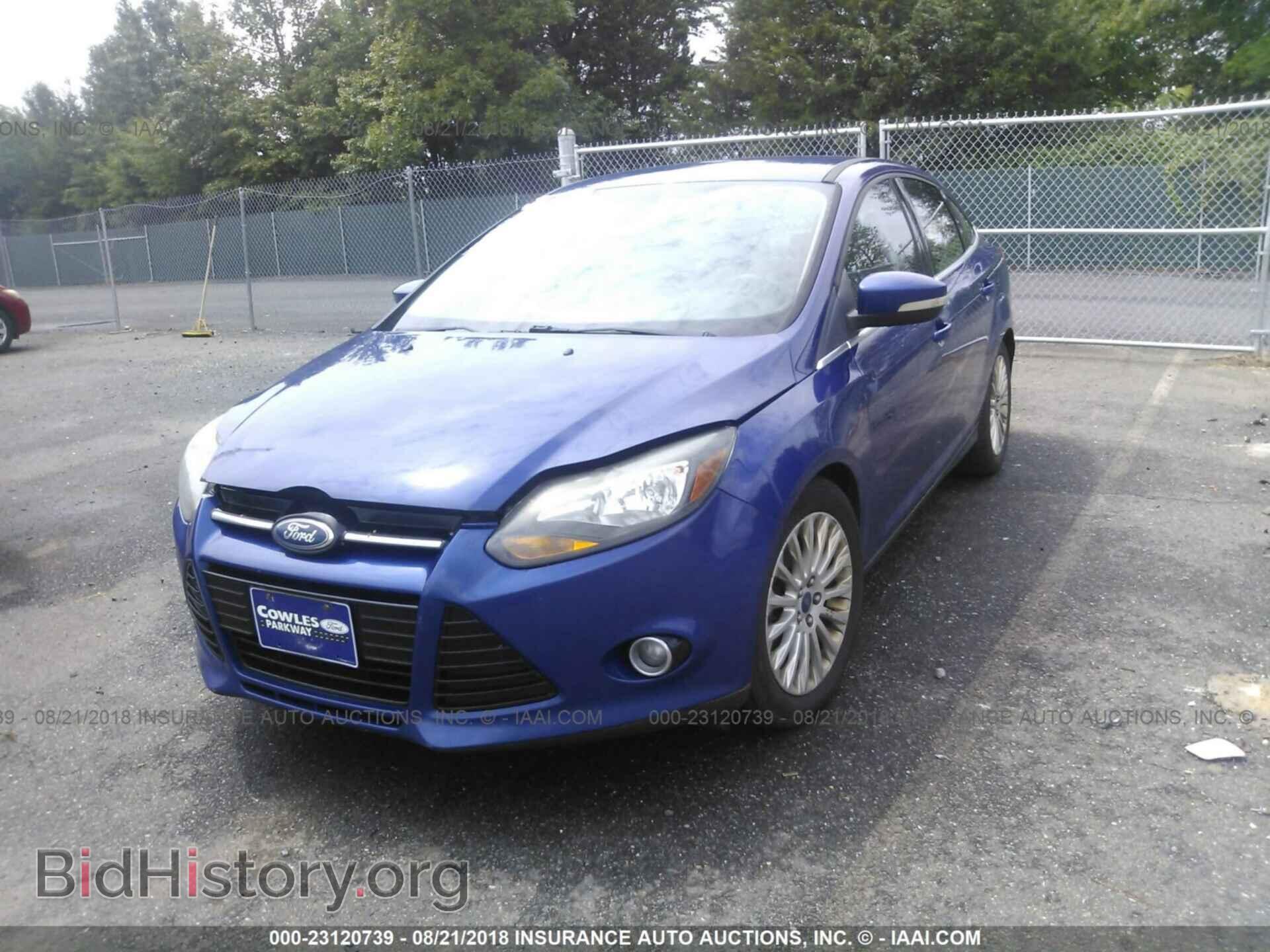 2012 Ford Focus - VIN: 1FAHP3J28CL282770 - Photo 2