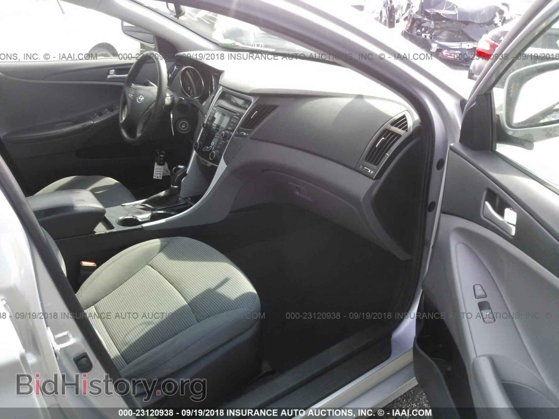 2012 Hyundai Sonata - VIN: 5NPEB4AC2CH384533 - Фото 5