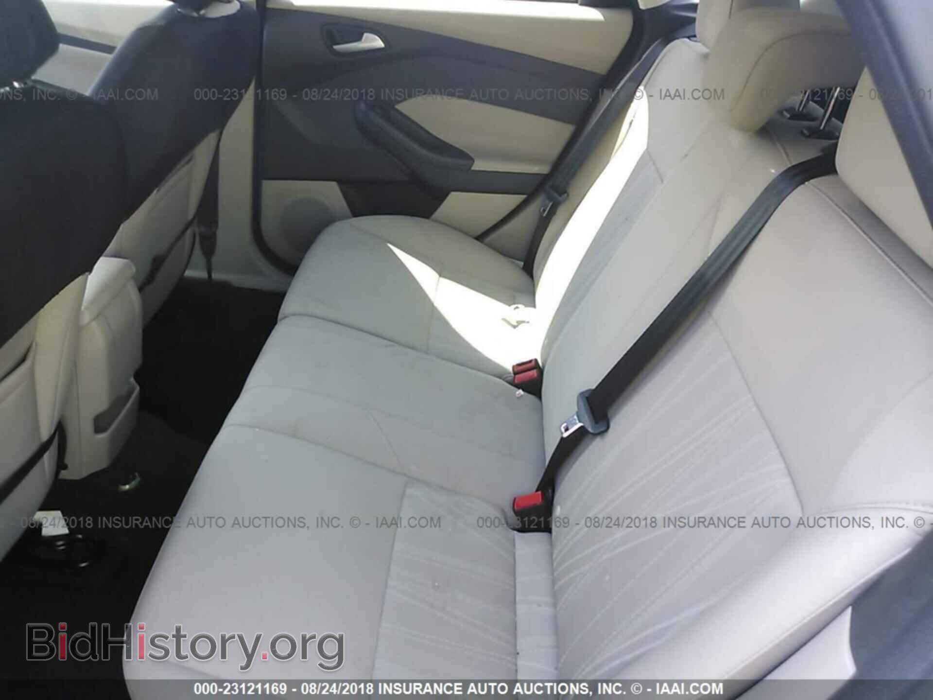 2016 Ford Focus - VIN: 1FADP3KE1GL267668 - Photo 8