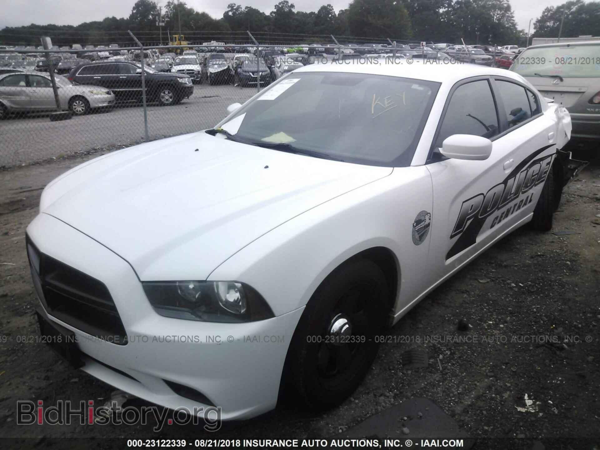 2012 Dodge Charger - VIN: 2C3CDXAG9CH295562 - Photo 2