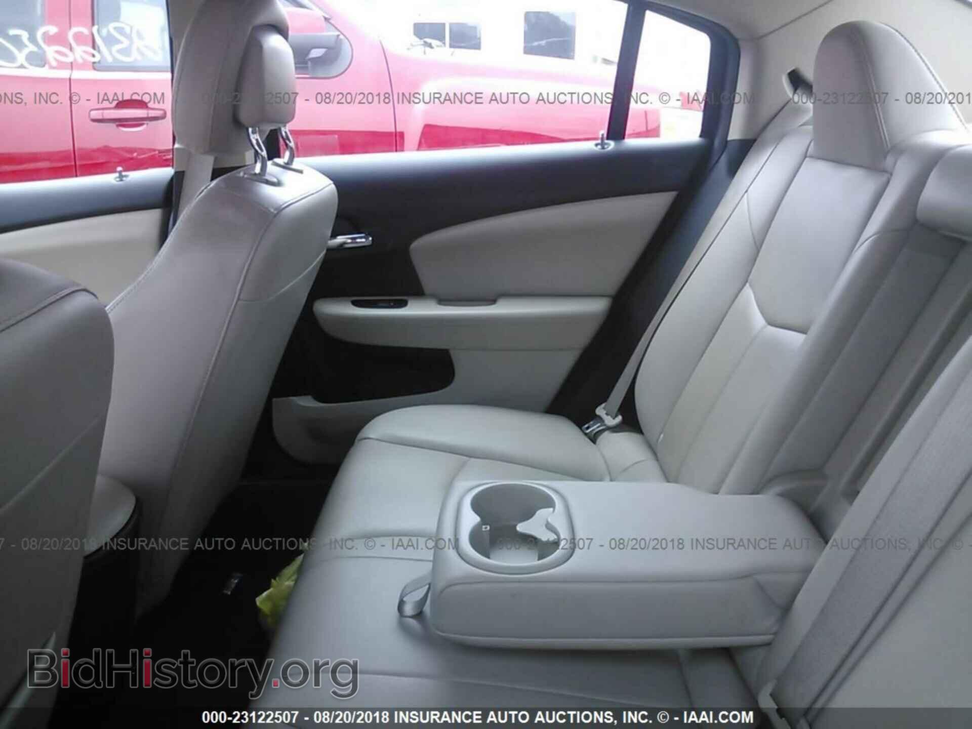 2013 Chrysler 200 - VIN: 1C3CCBCG7DN657383 - Фото 8