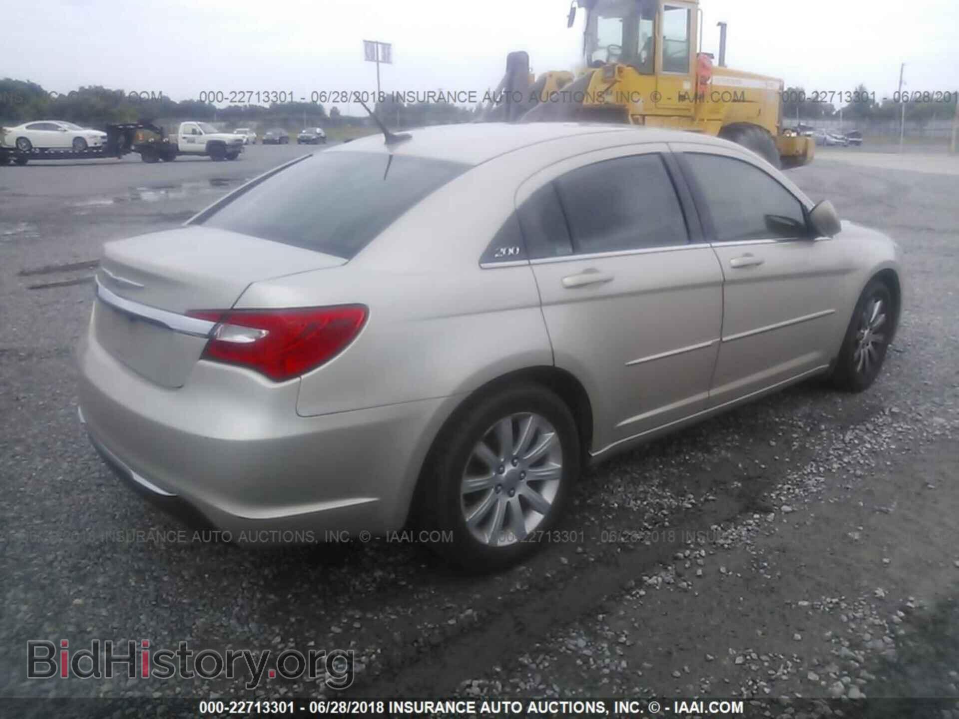 2013 CHRYSLER 200 - VIN: 1C3CCBBB5DN655900 - Photo 4