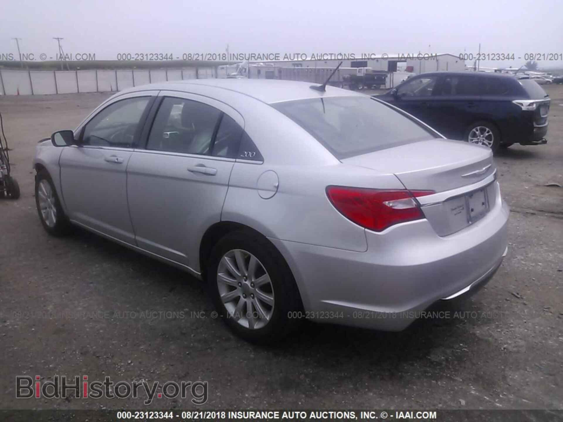 2012 Chrysler 200 - VIN: 1C3CCBBG7CN101817 - Photo 3