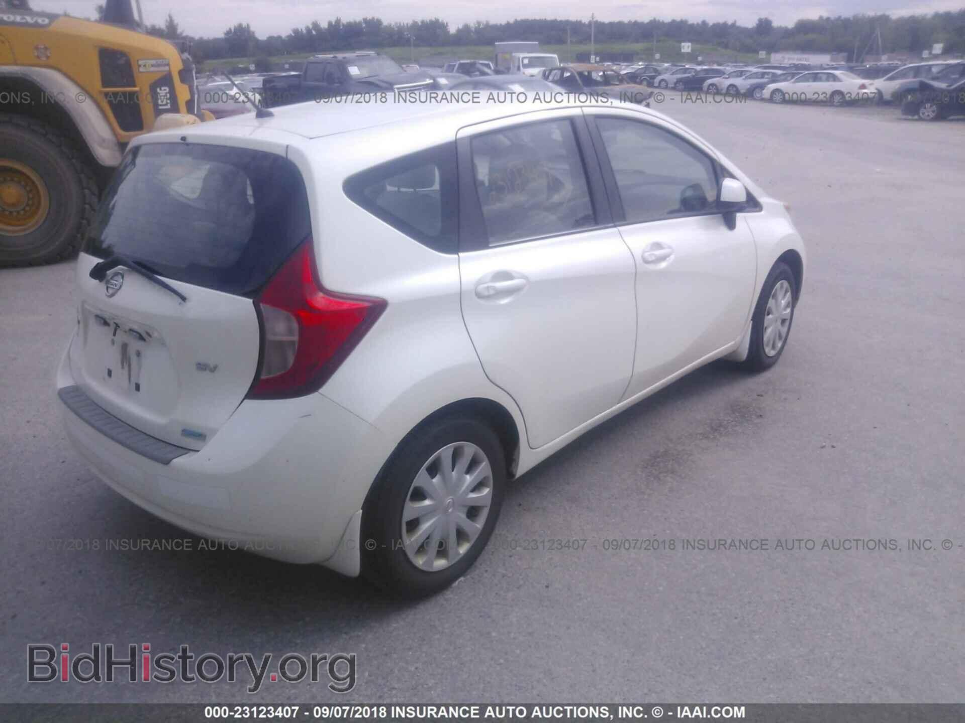 2014 Nissan Versa note - VIN: 3N1CE2CP6EL436352 - Photo 4
