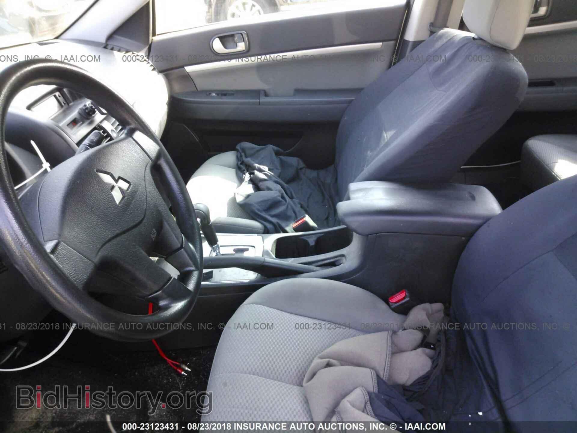 2011 Mitsubishi Galant - VIN: 4A32B2FF2BE024619 - Фото 5