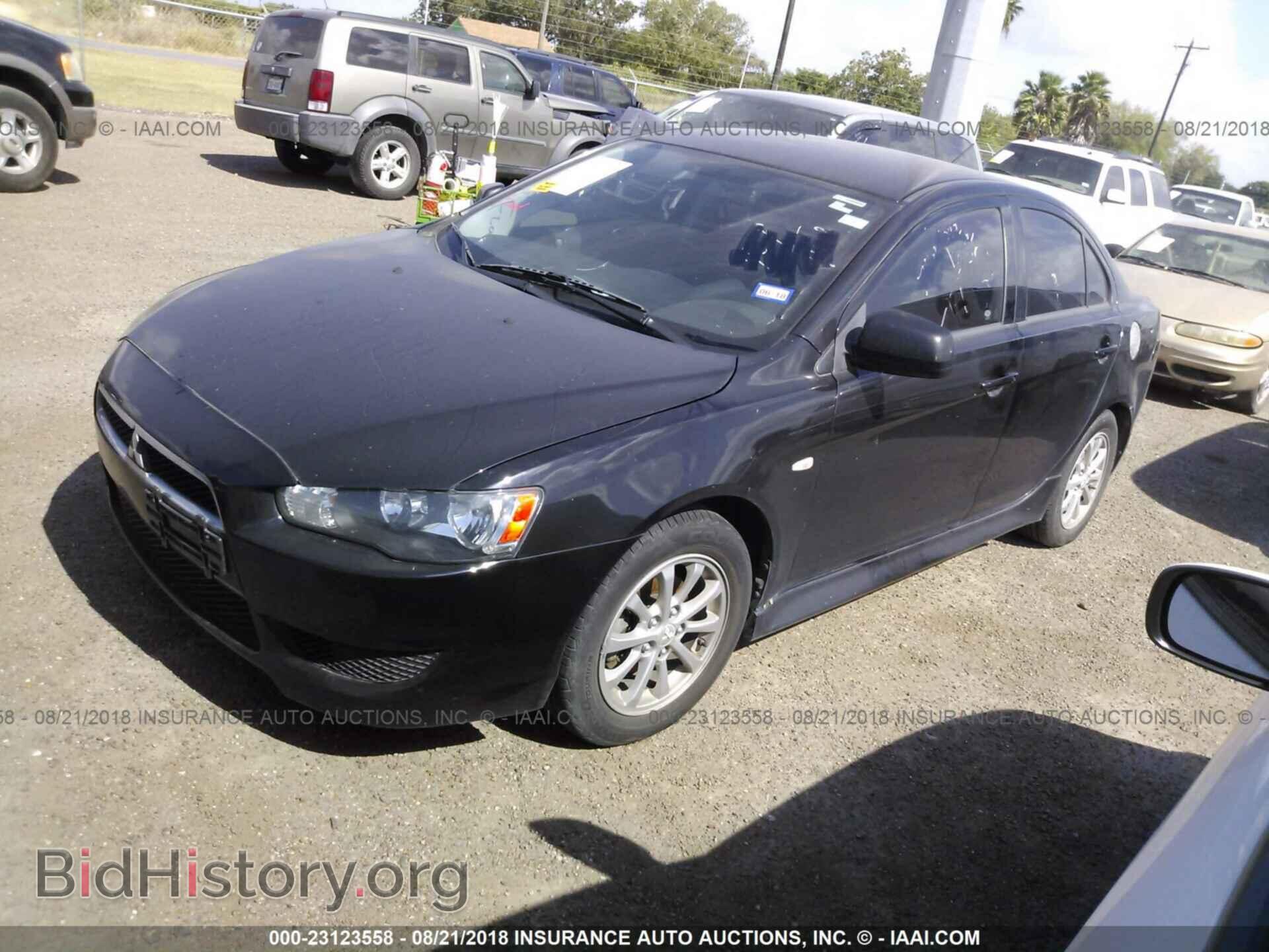 2014 Mitsubishi Lancer - VIN: JA32U2FU0EU018127 - Фото 2