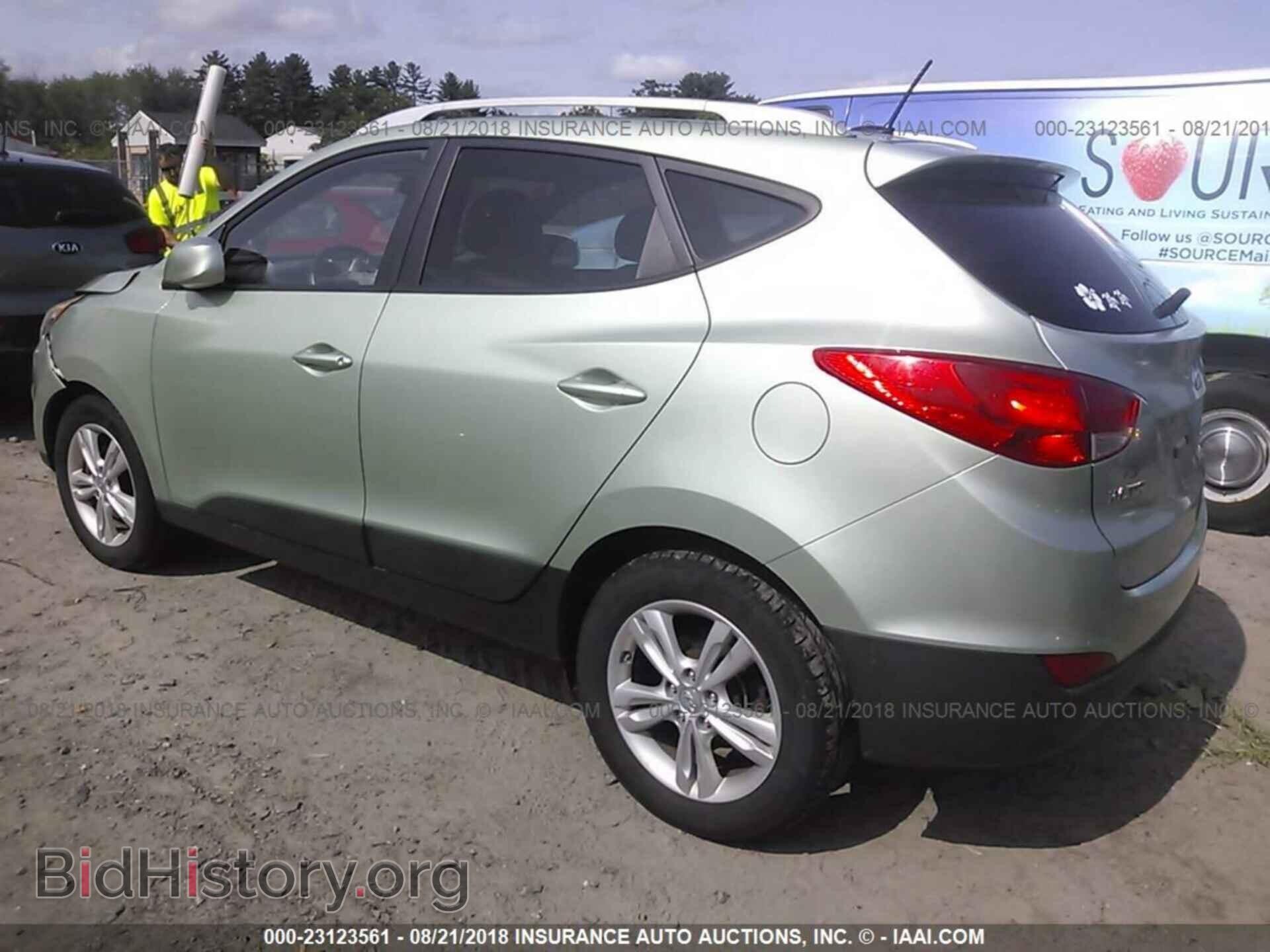2011 Hyundai Tucson - VIN: KM8JUCAC4BU200745 - Фото 3