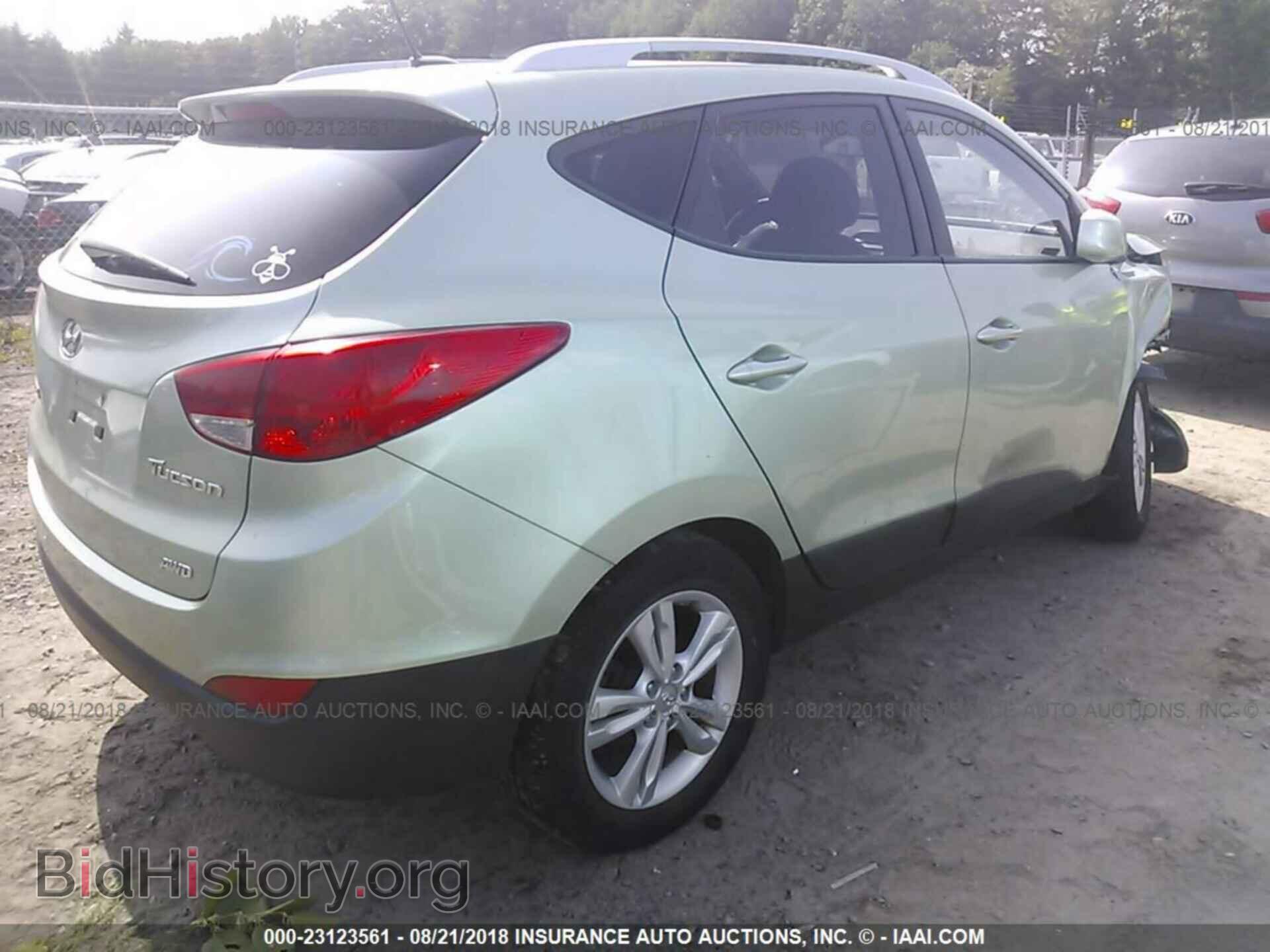 2011 Hyundai Tucson - VIN: KM8JUCAC4BU200745 - Фото 4
