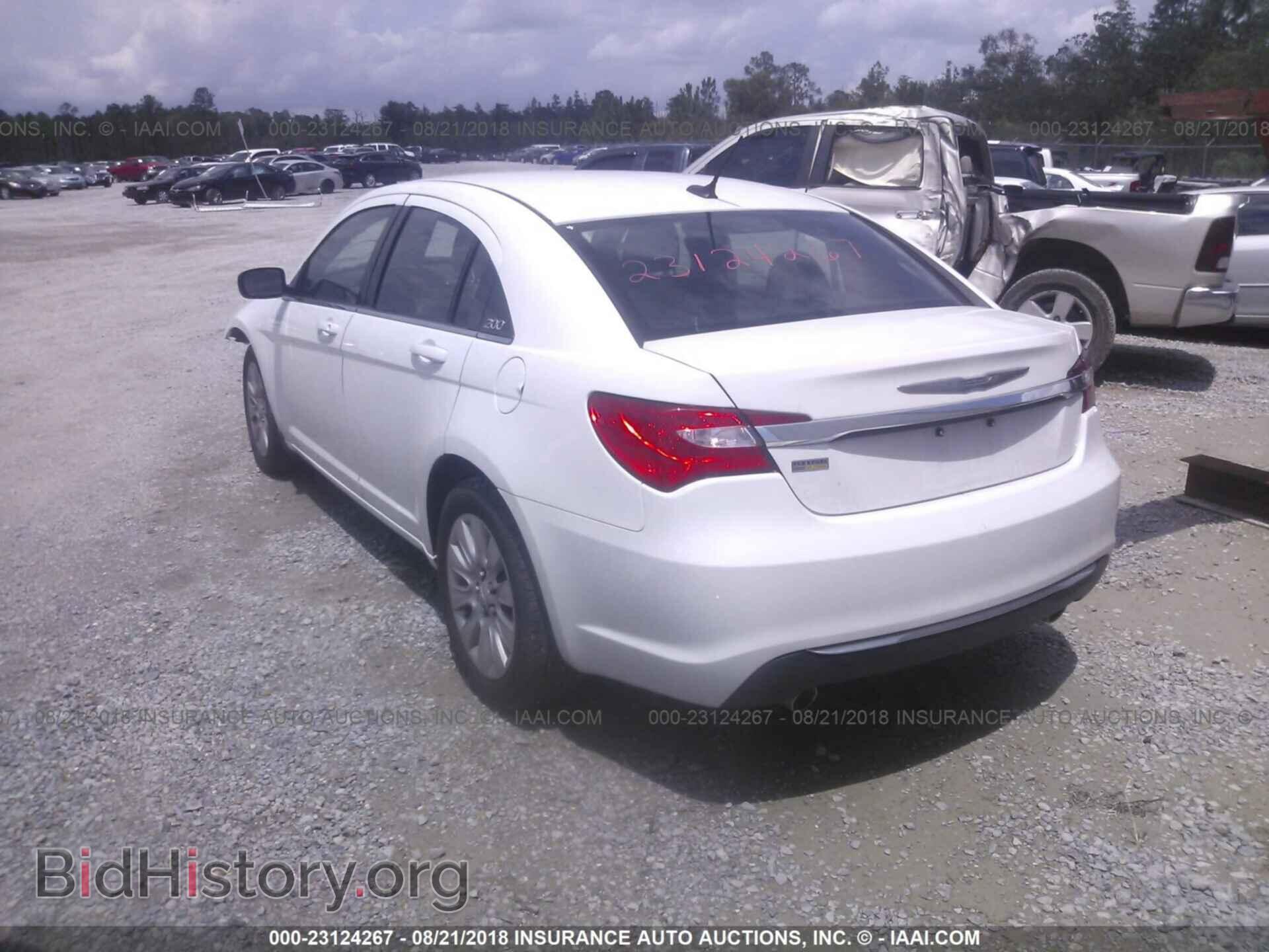2014 Chrysler 200 - VIN: 1C3CCBAG8EN194593 - Фото 3