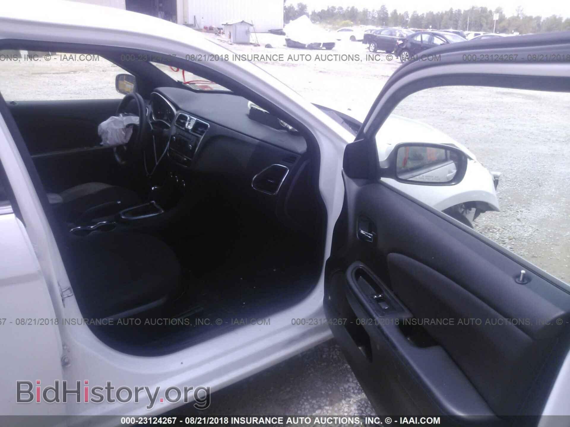 2014 Chrysler 200 - VIN: 1C3CCBAG8EN194593 - Фото 5