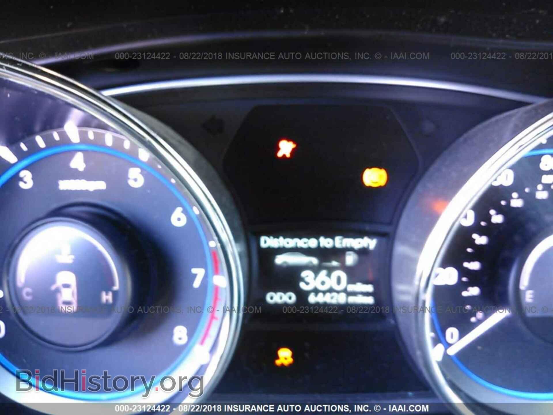 2012 Hyundai Sonata - VIN: 5NPEC4ACXCH349574 - Photo 7