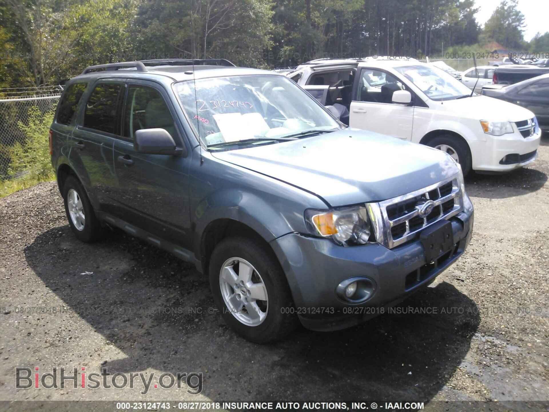 Photo 1FMCU0D75CKB49176 - Ford Escape 2012