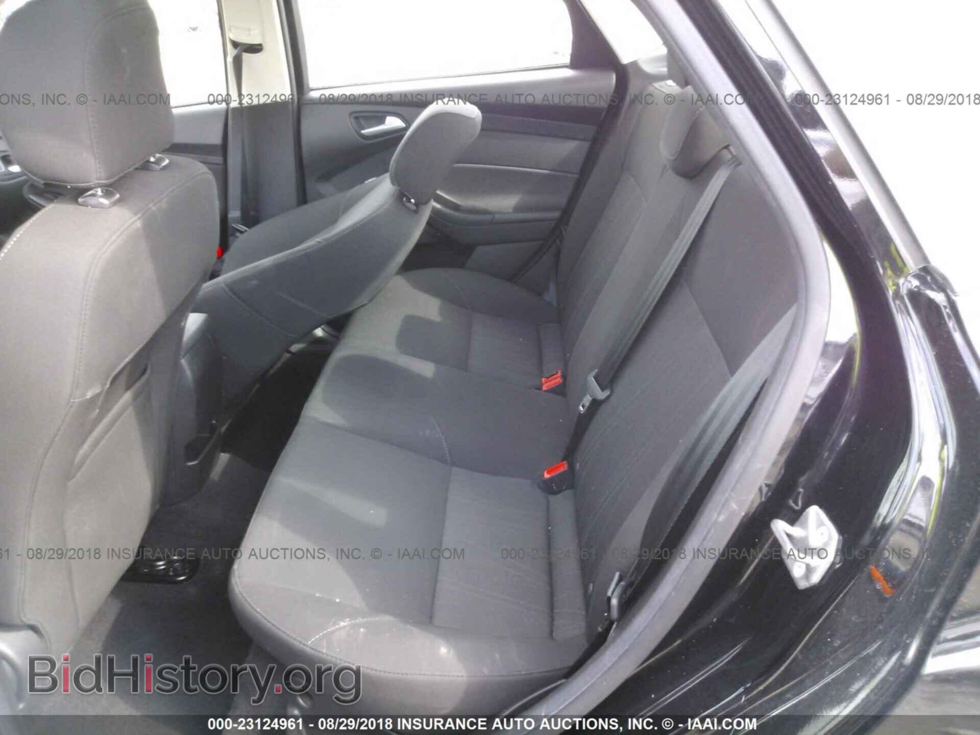 2017 Ford Focus - VIN: 1FADP3F20HL286360 - Photo 8