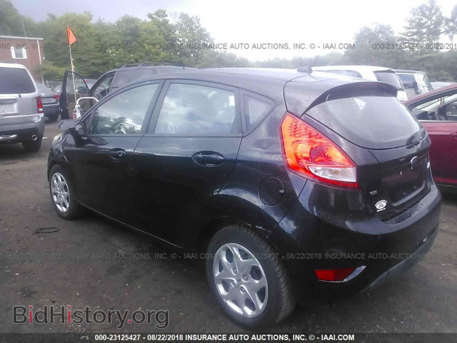 2011 Ford Fiesta - VIN: 3FADP4EJ9BM128703 - Фото 3