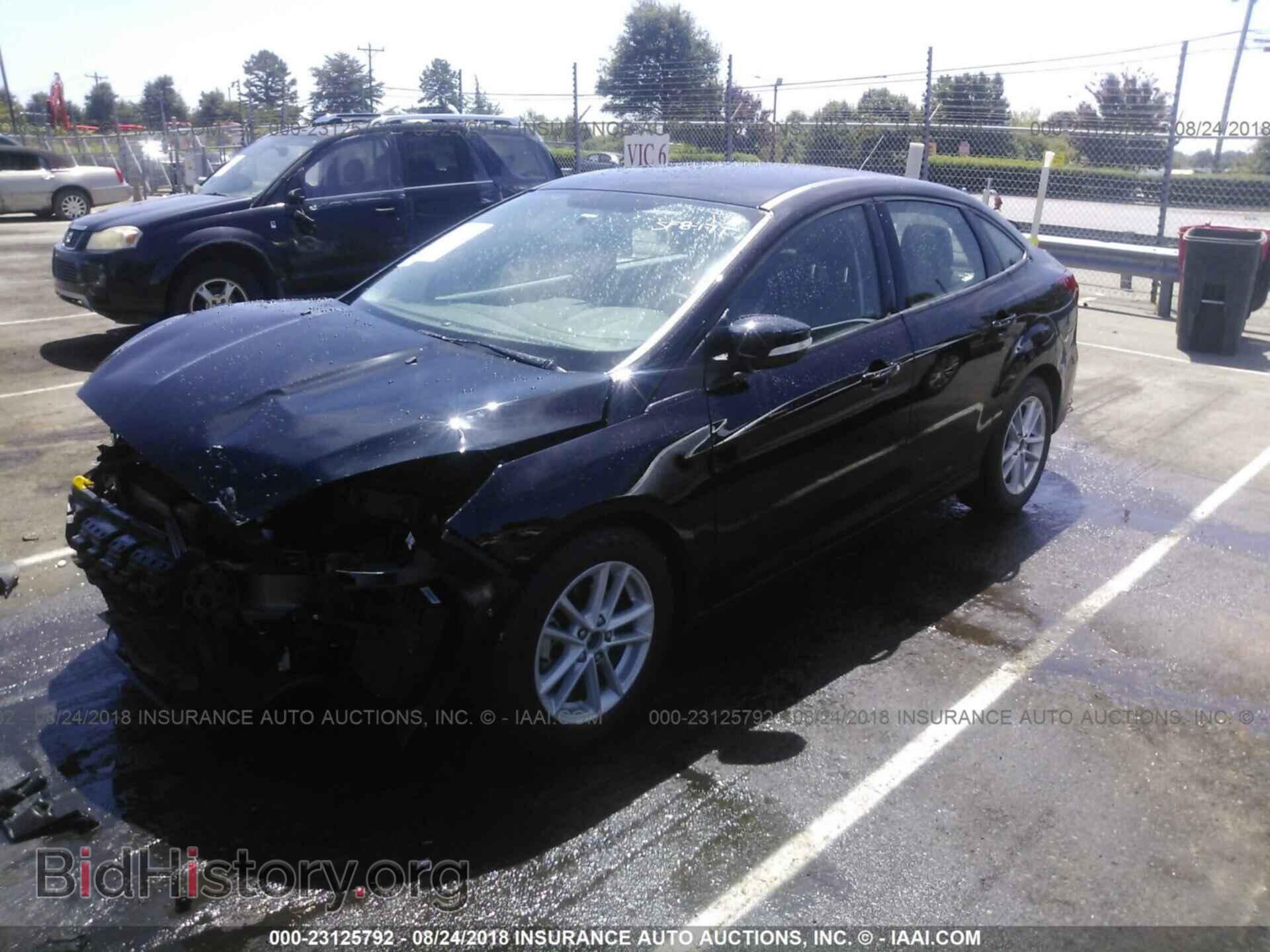 2017 Ford Focus - VIN: 1FADP3F29HL269542 - Photo 2