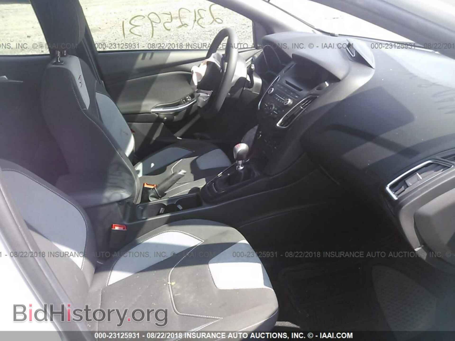 2017 Ford Focus - VIN: 1FADP3L95HL334002 - Фото 5