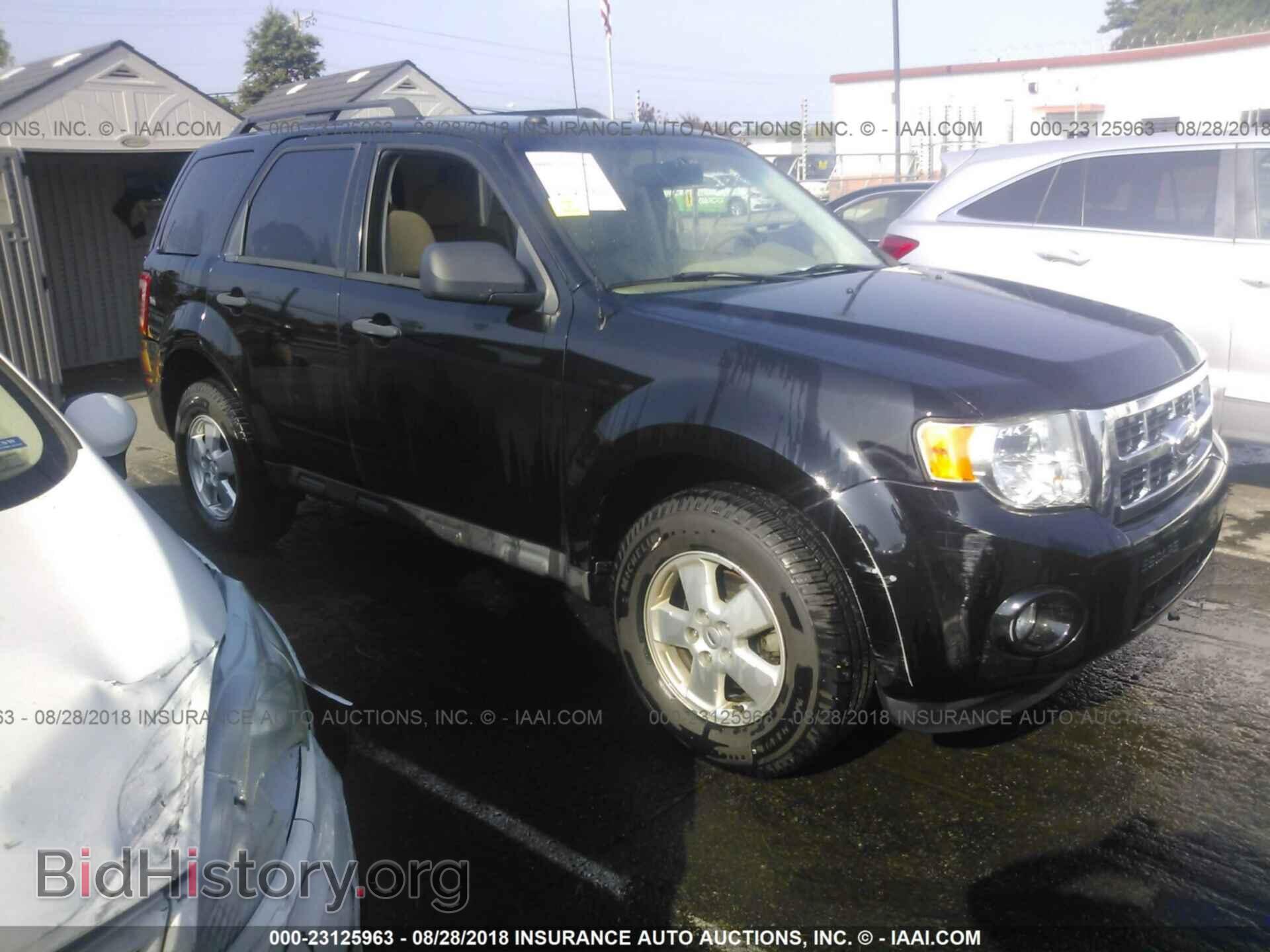 Photo 1FMCU0D71CKC51722 - Ford Escape 2012