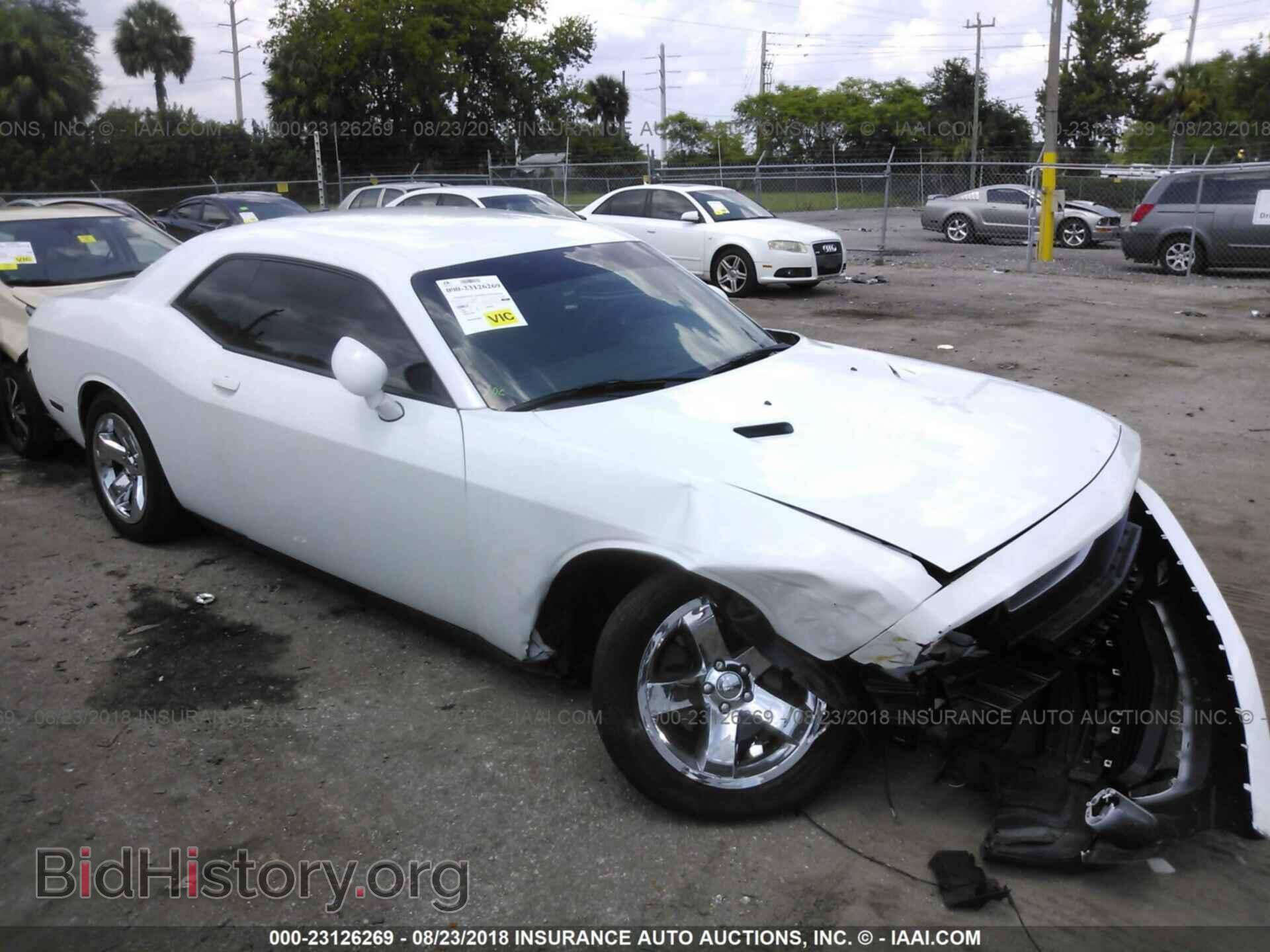 Photo 2C3CDYAG5CH209945 - Dodge Challenger 2012