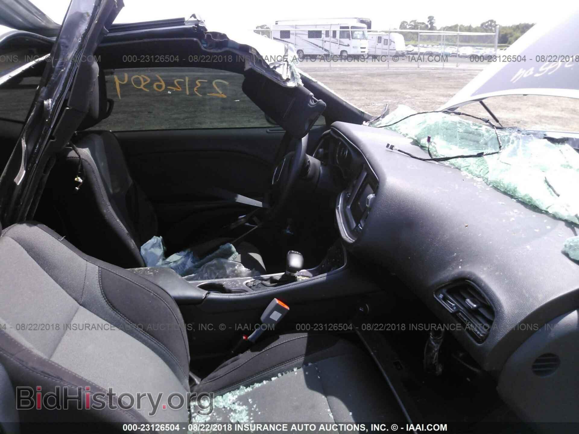 2015 Dodge Challenger - VIN: 2C3CDZAT5FH770492 - Photo 5
