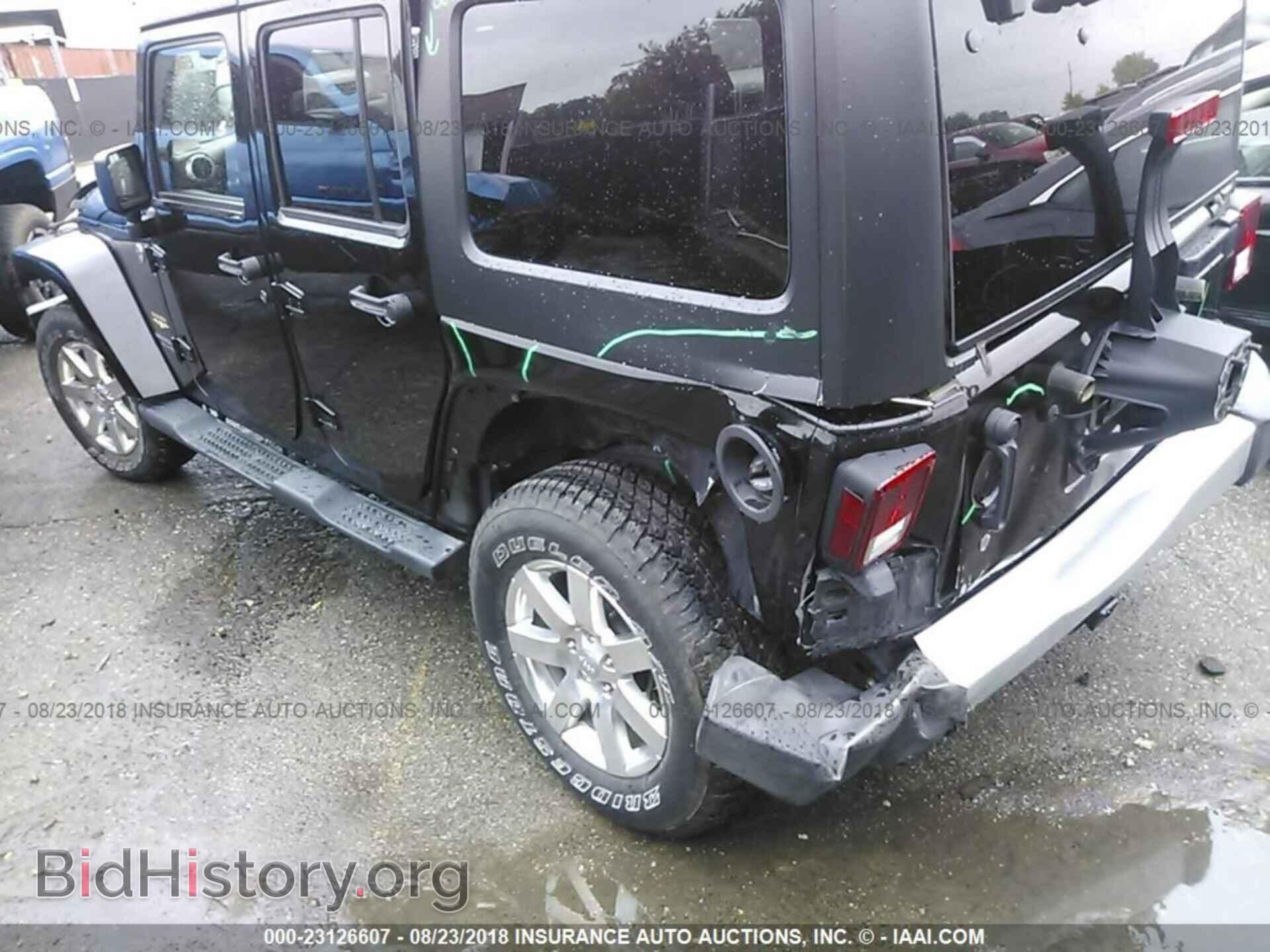 2015 Jeep Wrangler - VIN: 1C4HJWEG3FL710364 - Фото 3