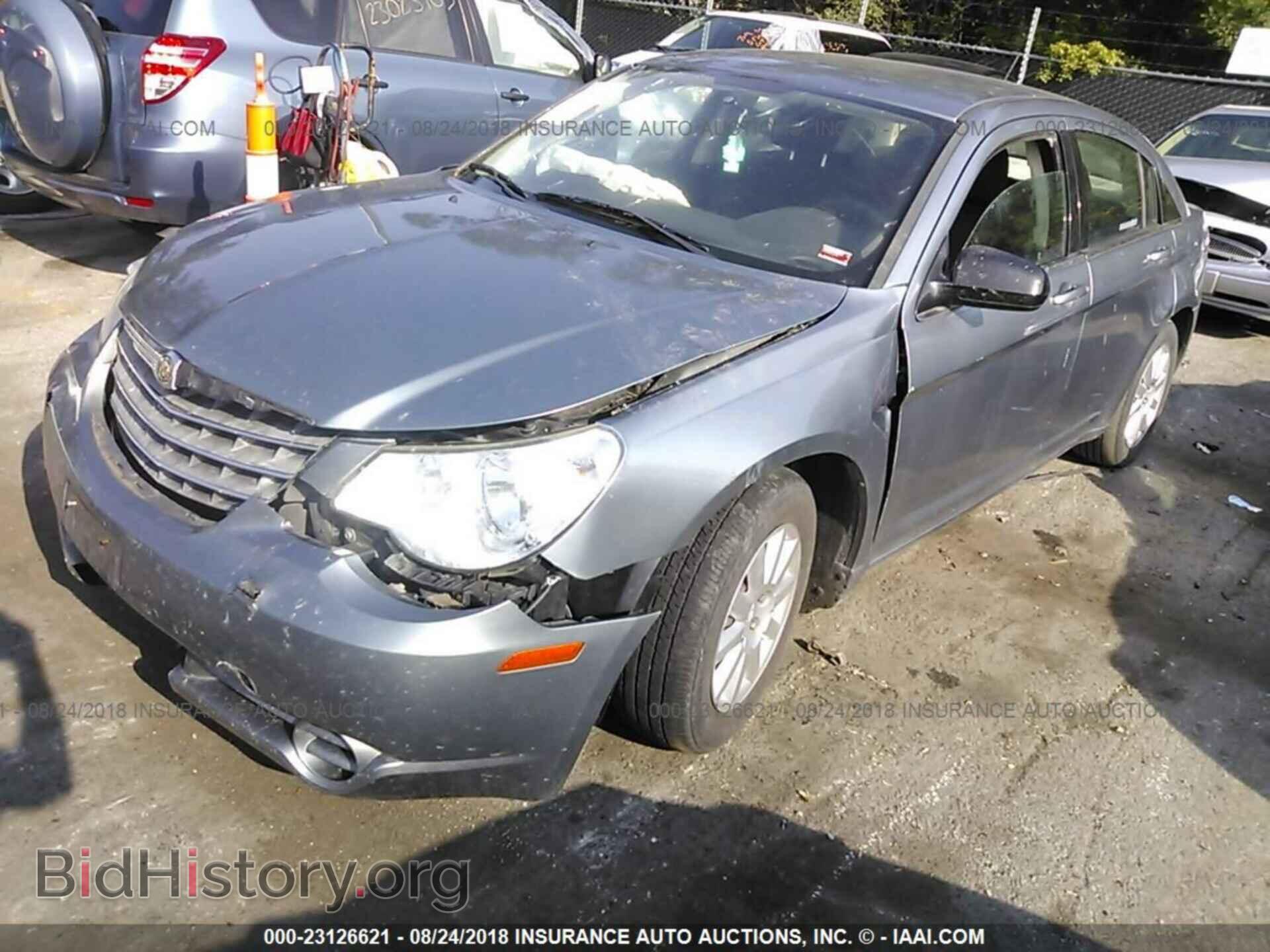 2010 CHRYSLER SEBRING - VIN: 1C3CC4FD1AN123255 - Фото 2
