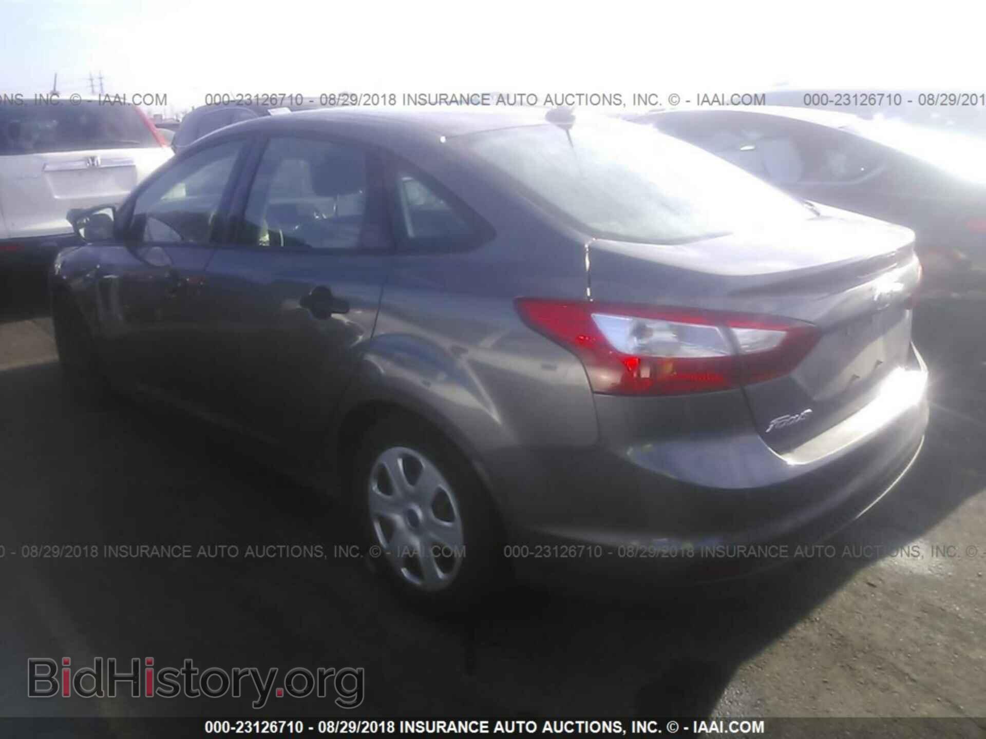 2012 Ford Focus - VIN: 1FAHP3E27CL257871 - Фото 3