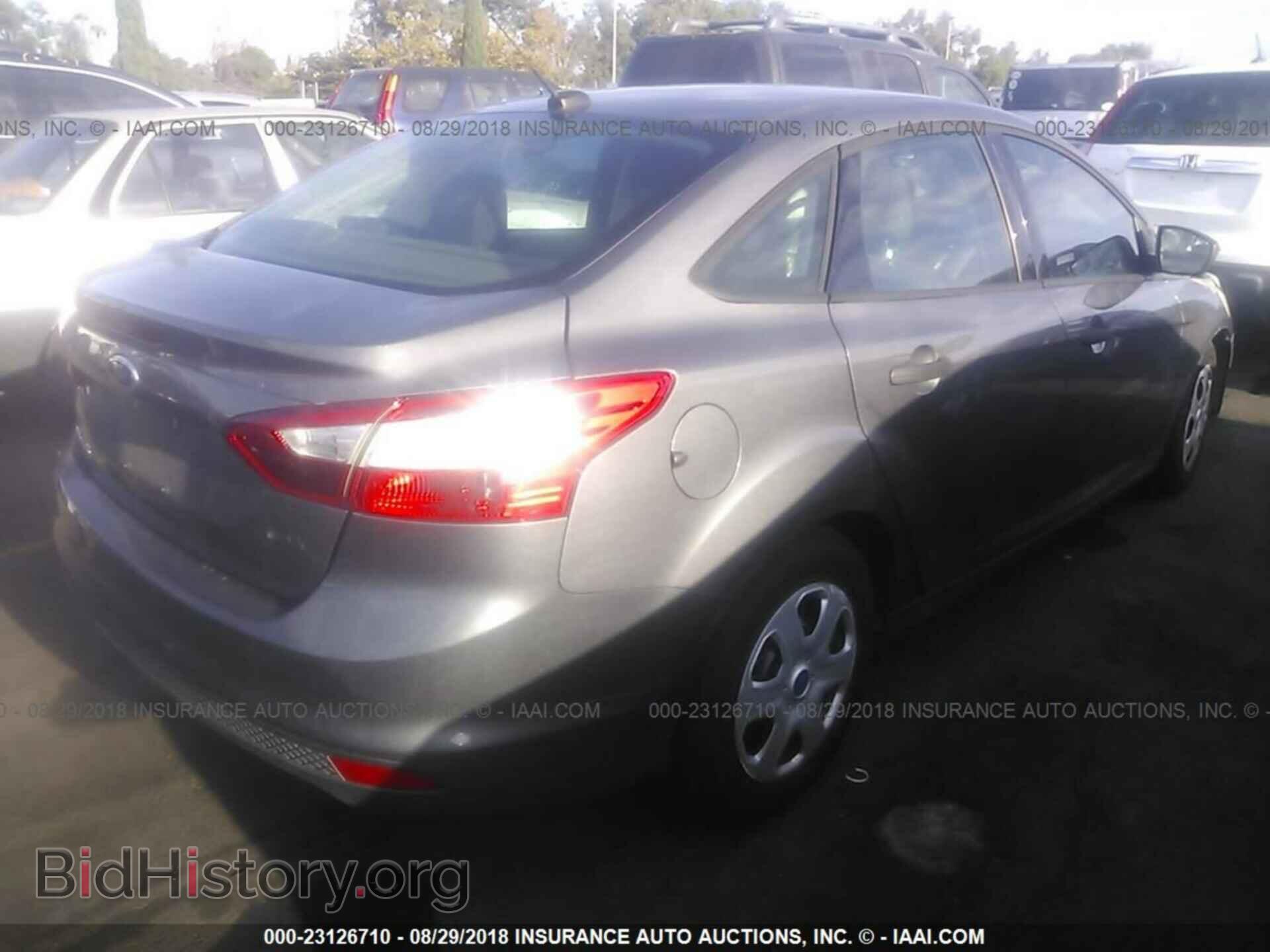 2012 Ford Focus - VIN: 1FAHP3E27CL257871 - Фото 4