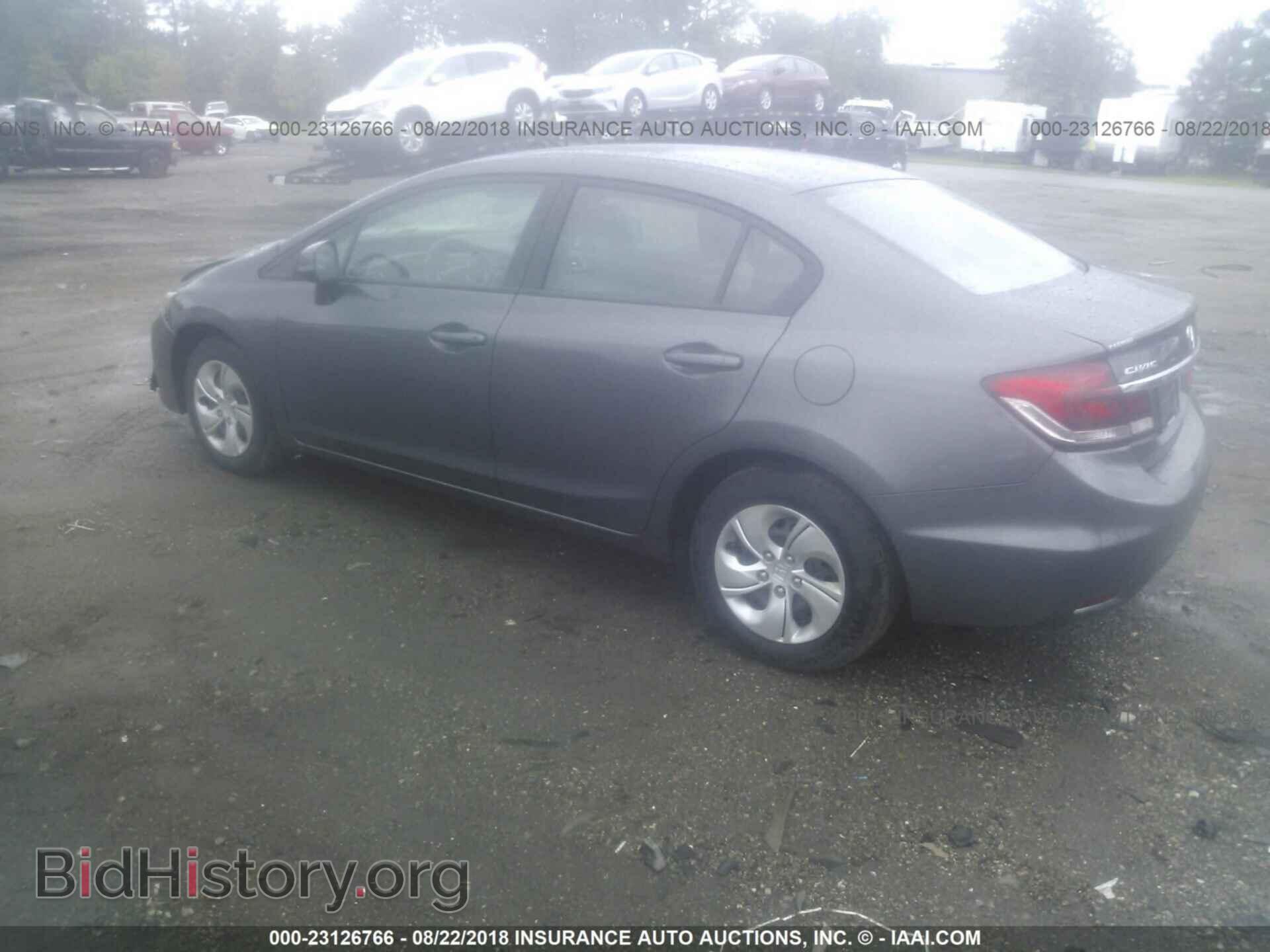 2013 Honda Civic - VIN: 2HGFB2F58DH557521 - Photo 3