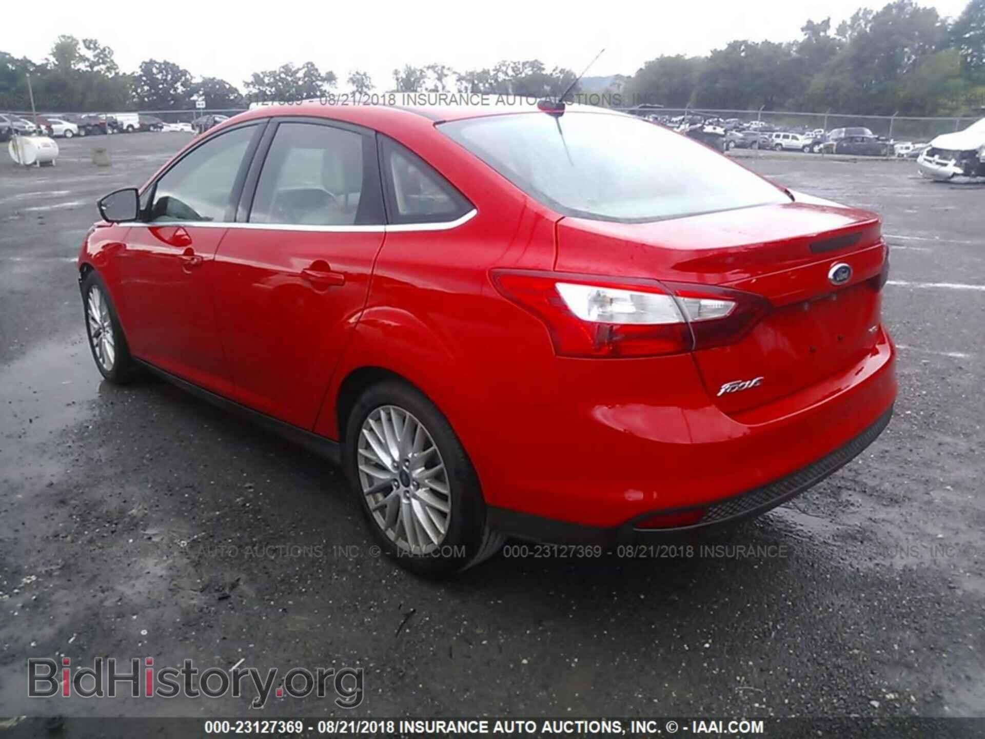 2012 Ford Focus - VIN: 1FAHP3H27CL437606 - Photo 3